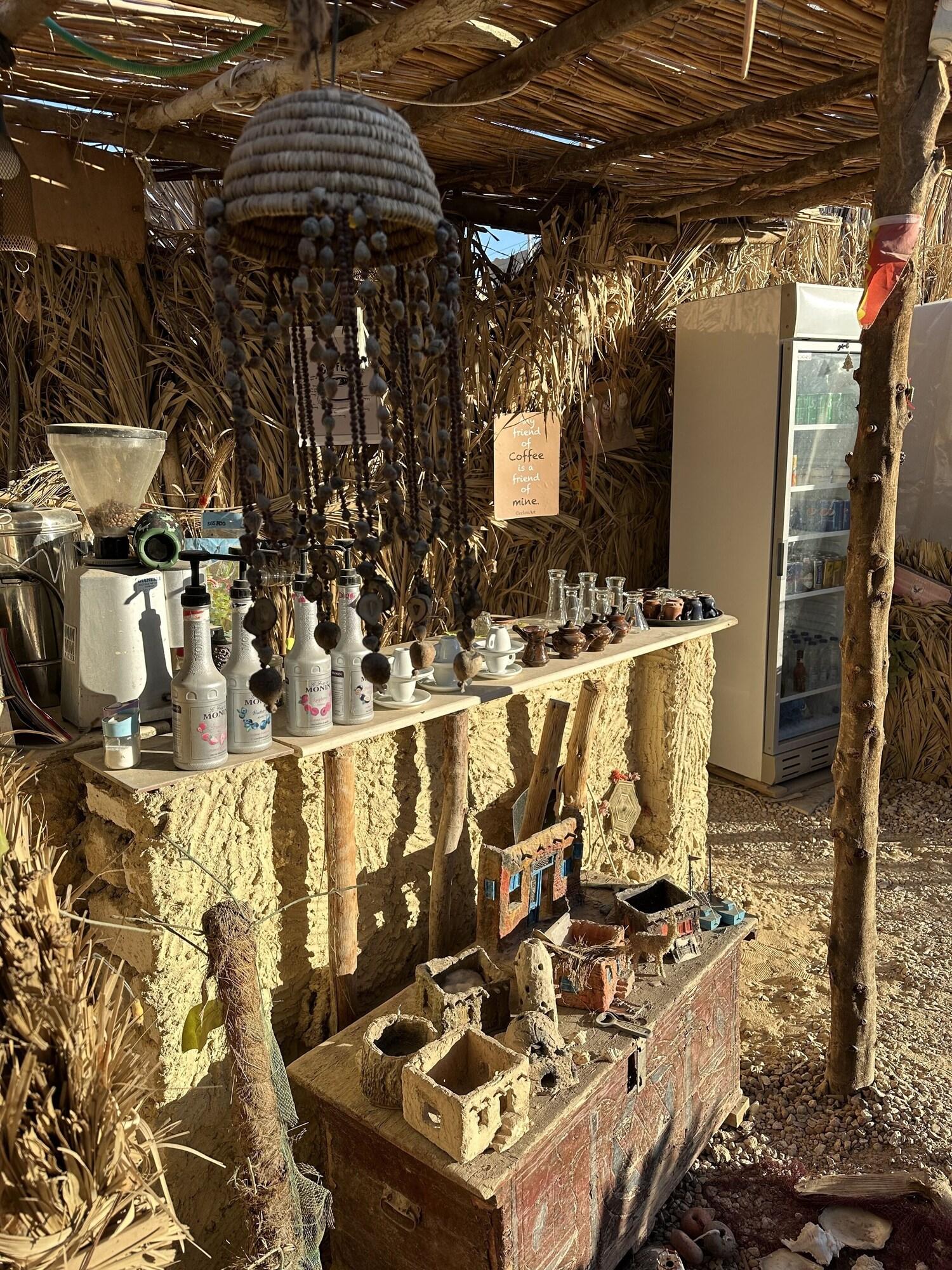 Bar/Salón Muhra Camp Siwa