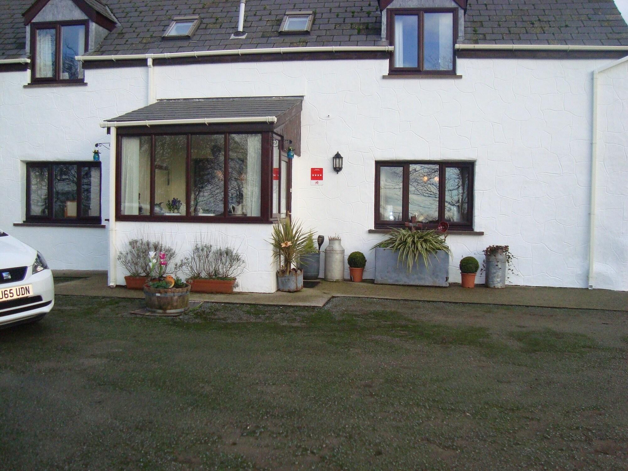 Vista Exterior The Farmhouse Lochmeyler