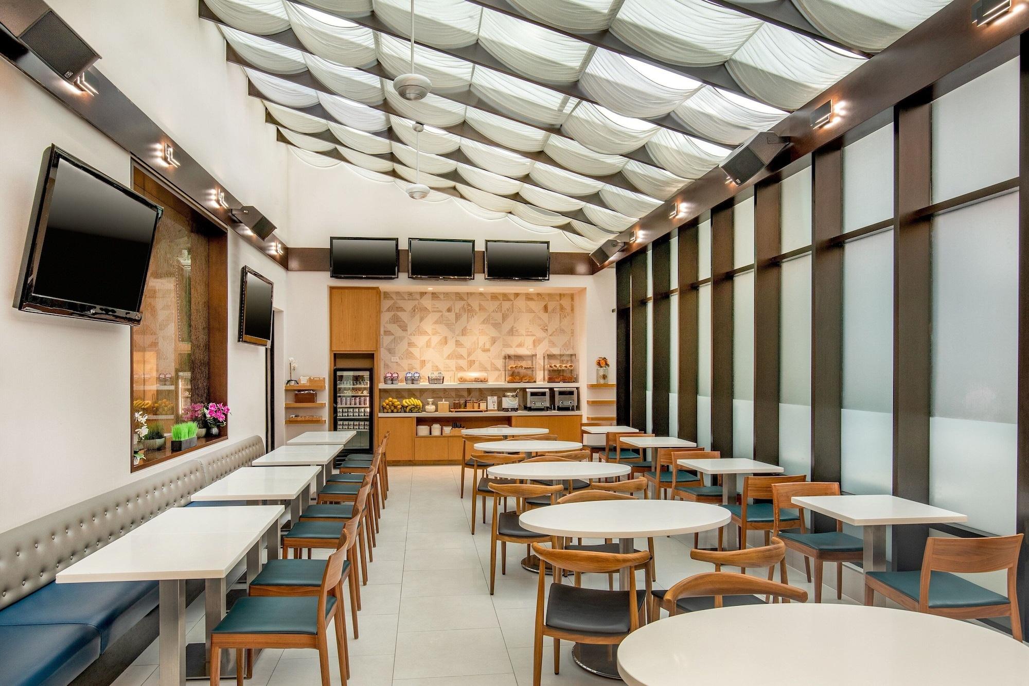 Restaurant Fairfield by Marriott New York Manhattan Times Square