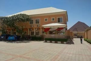 Alojamiento - Monabliss Hotel and Suites