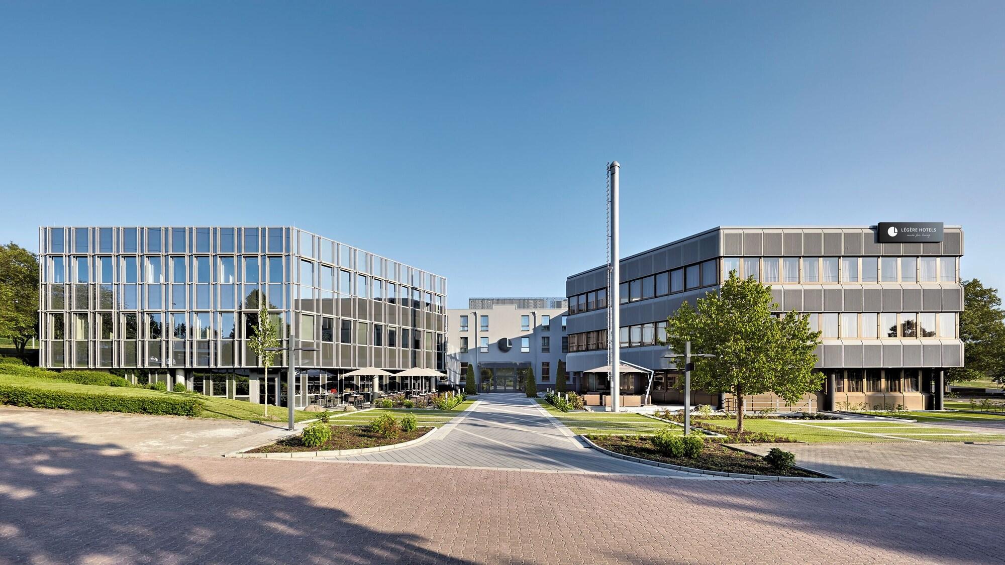 Vista Exterior LEGERE HOTEL Wiesbaden-Taunusstein