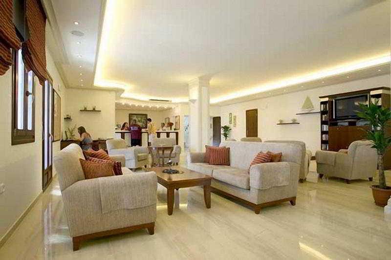 Vista Lobby Yiannaki