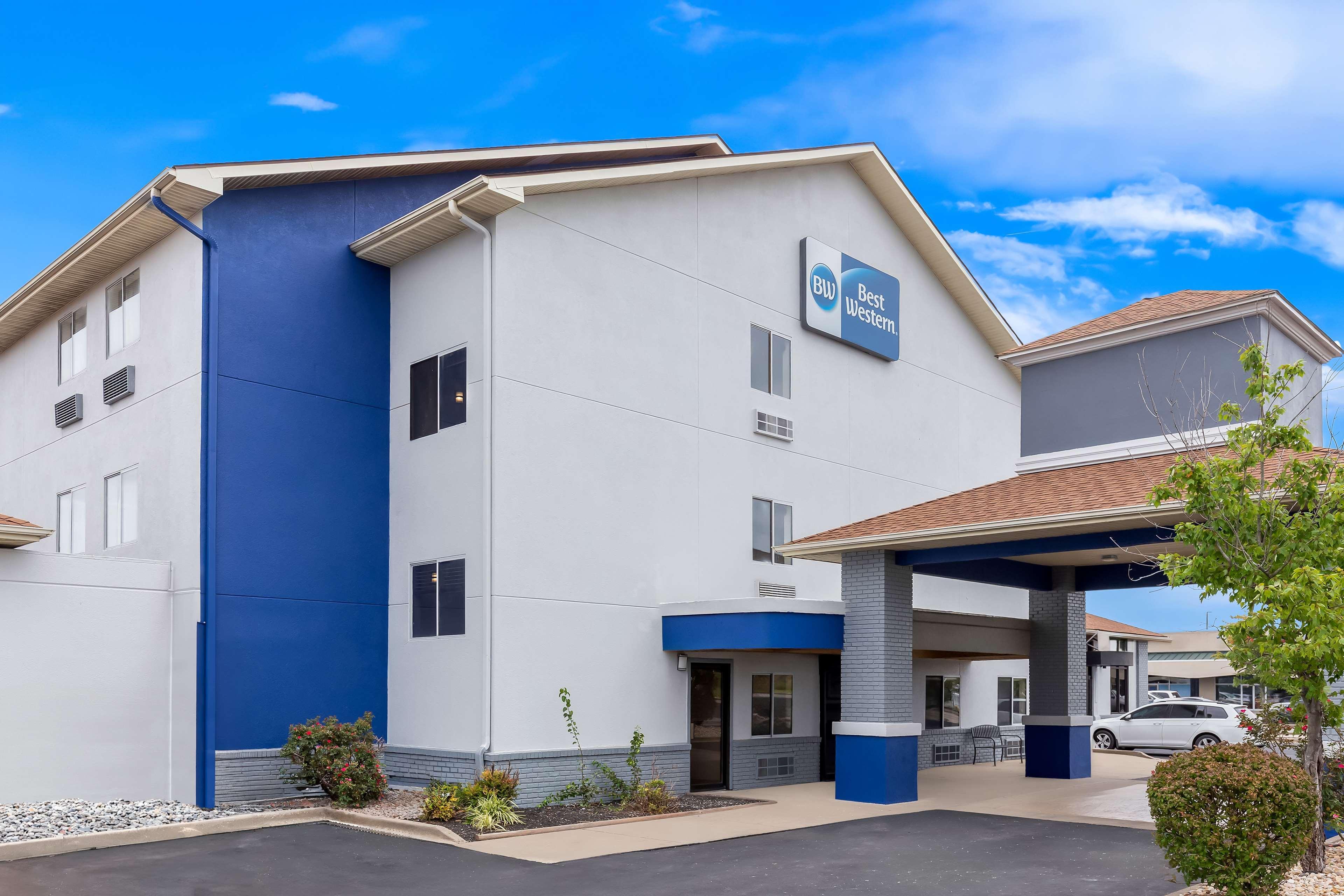 Vista Exterior Best Western Saluki Inn