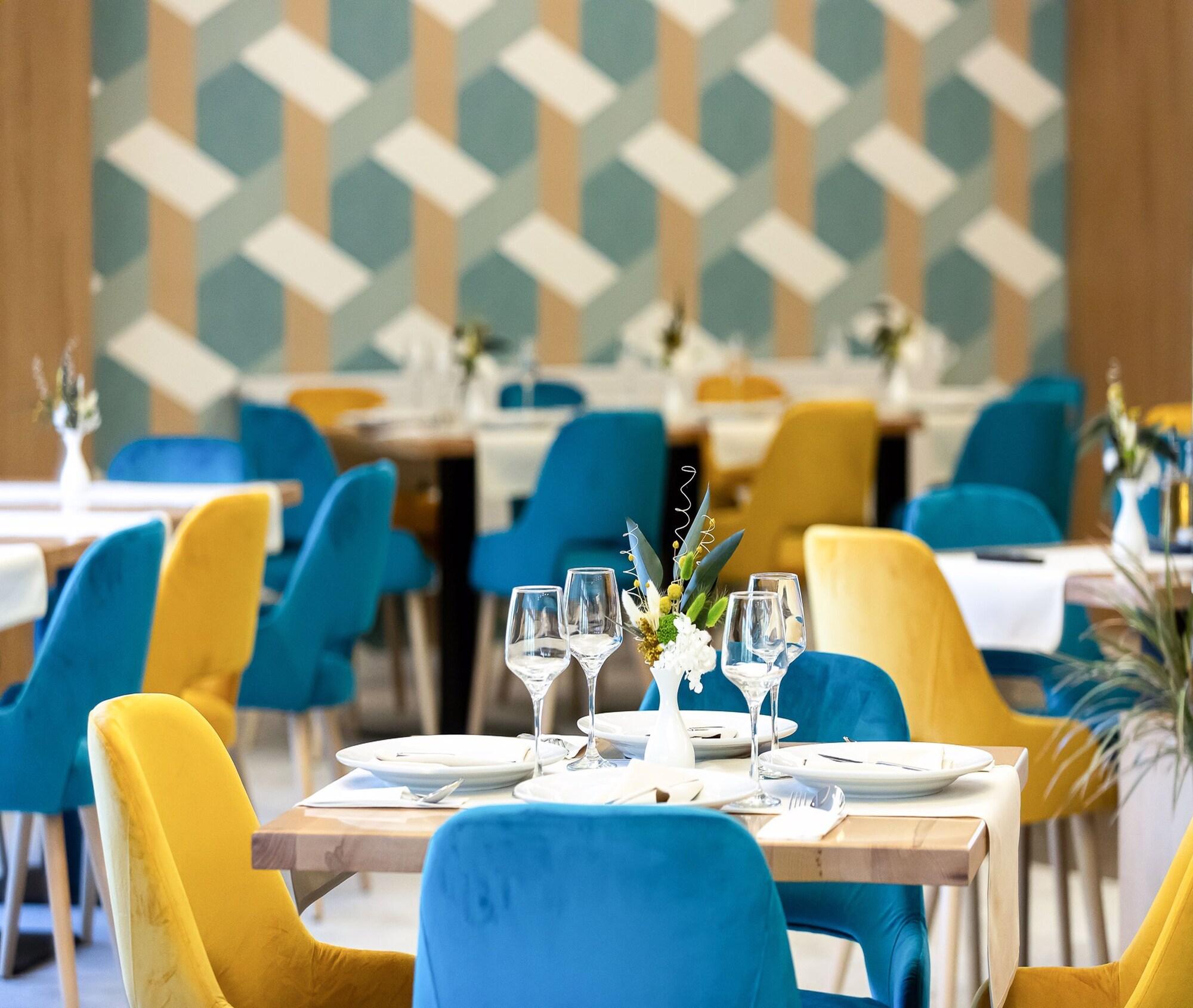 Restaurant Grand View Hotel & Suites Copou