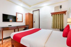 Alojamiento - Royale Parc Inn & Suites