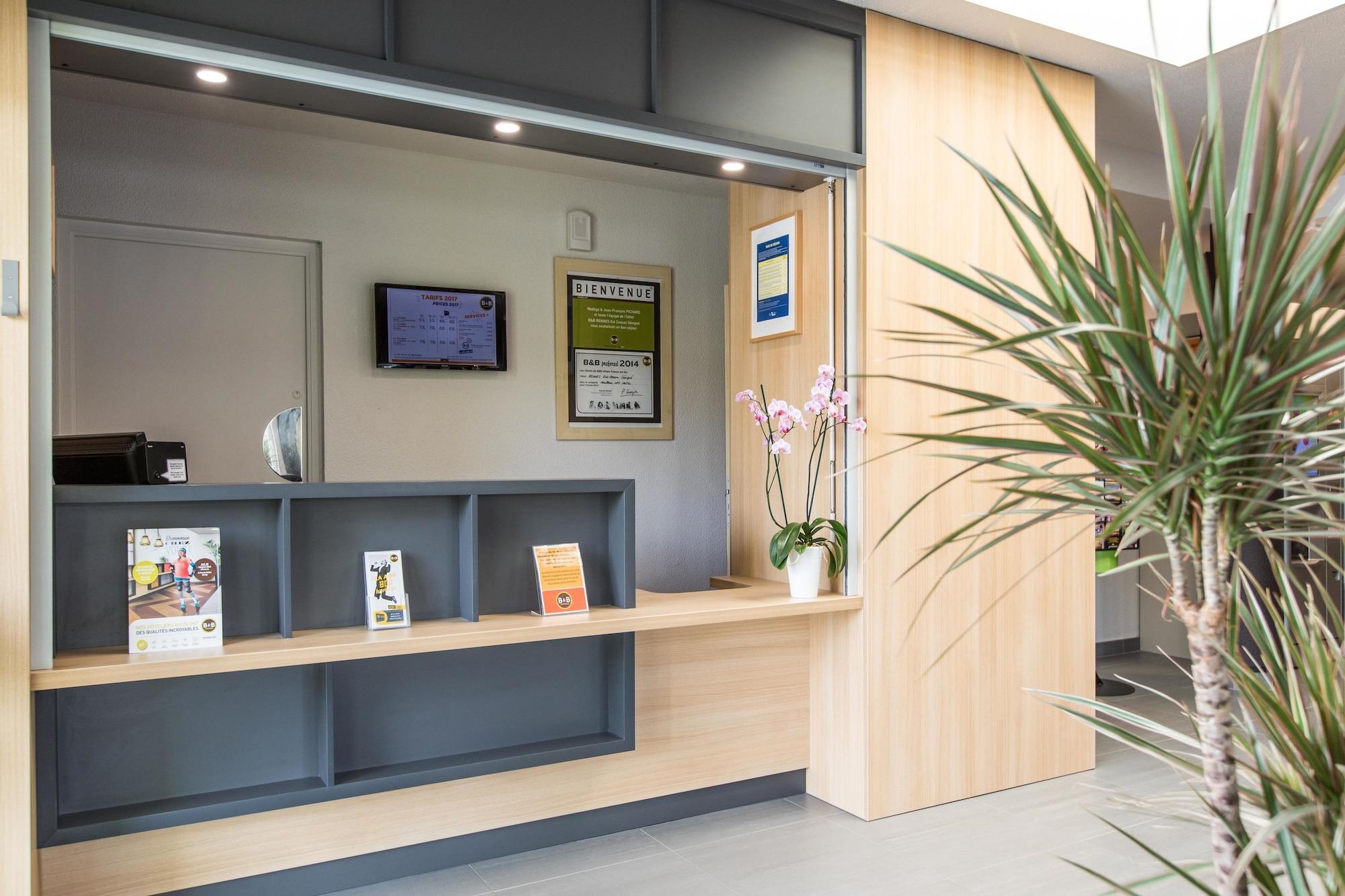 Vista Lobby B&B HOTEL Rennes Est Cesson-Sévigné
