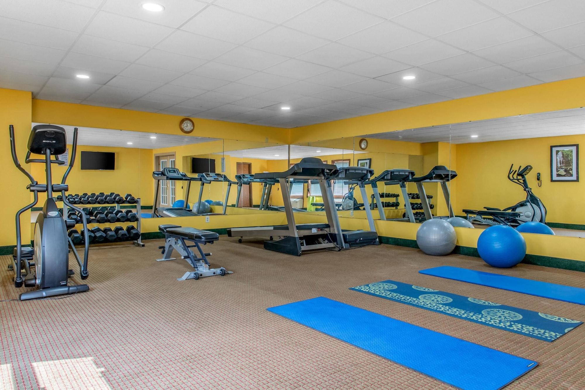 Gimnasio Quality Inn & Suites Bedford West