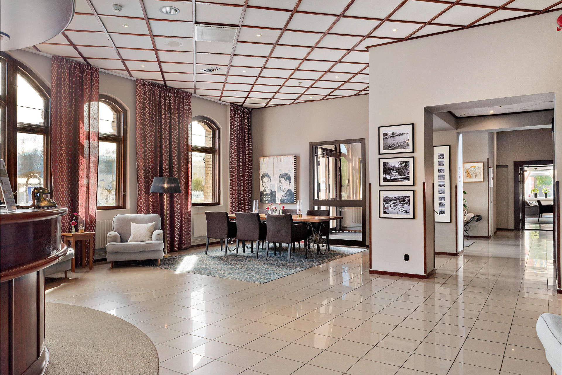 Vista Lobby Best Western Plus Grand Hotel