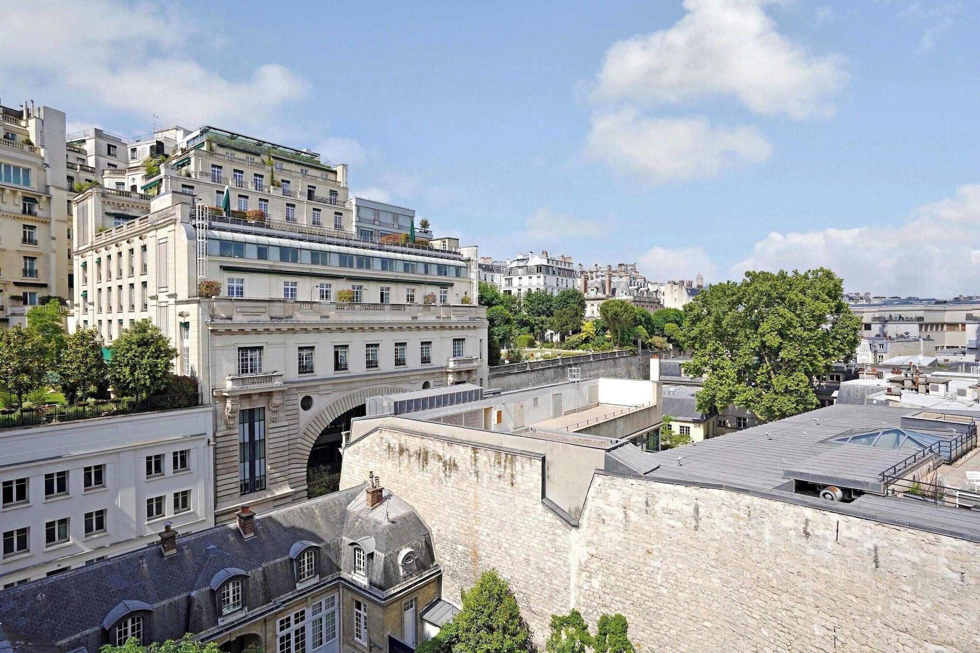 Varios Luxurious Apartment - 2br- 6P Eiffel Tower View