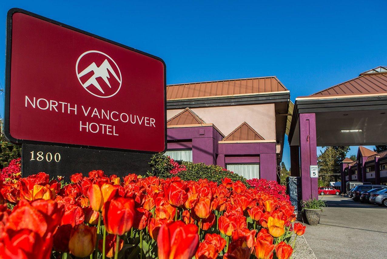 Vista Exterior North Vancouver Hotel