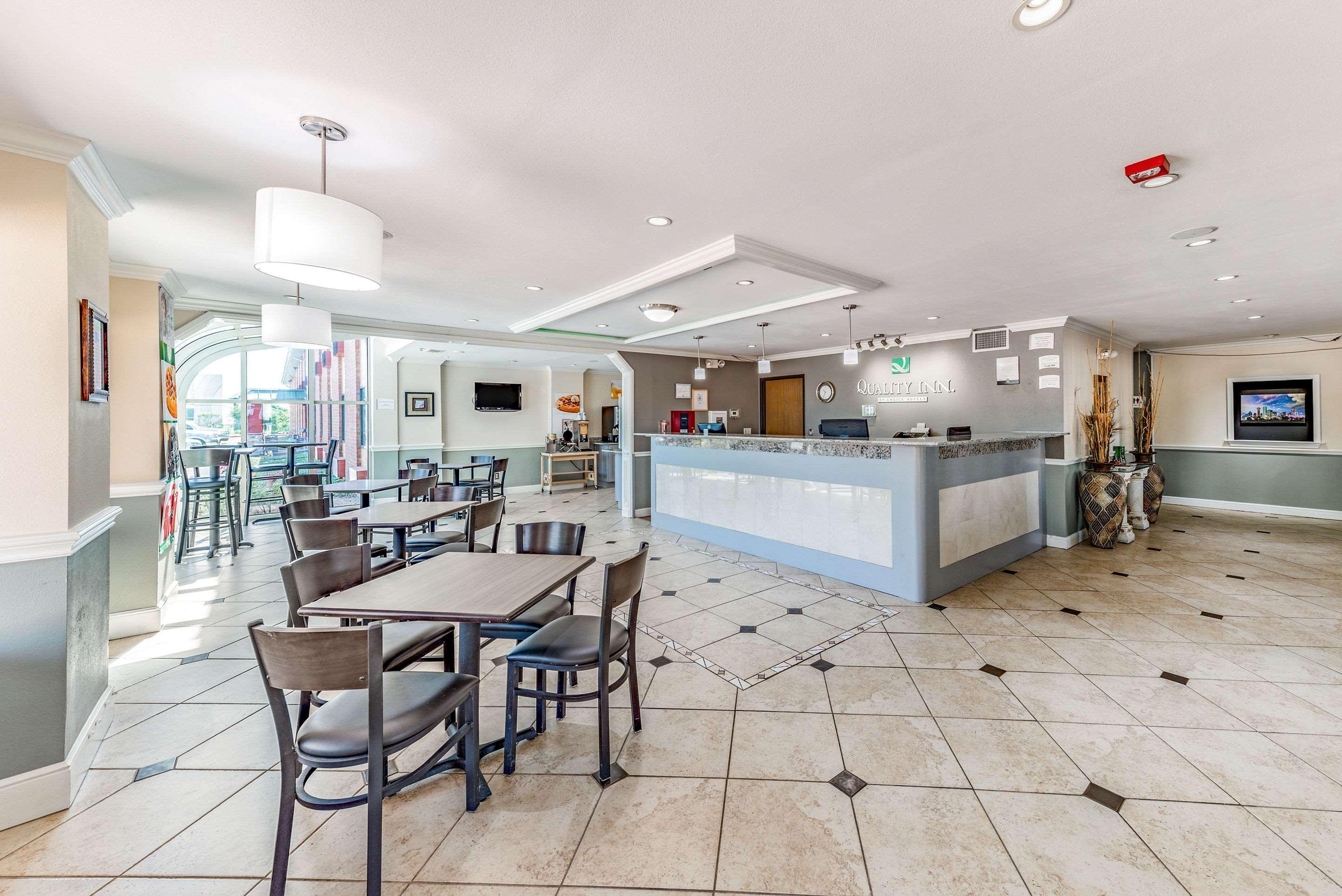 Vista Lobby Quality Inn Allen - Plano East