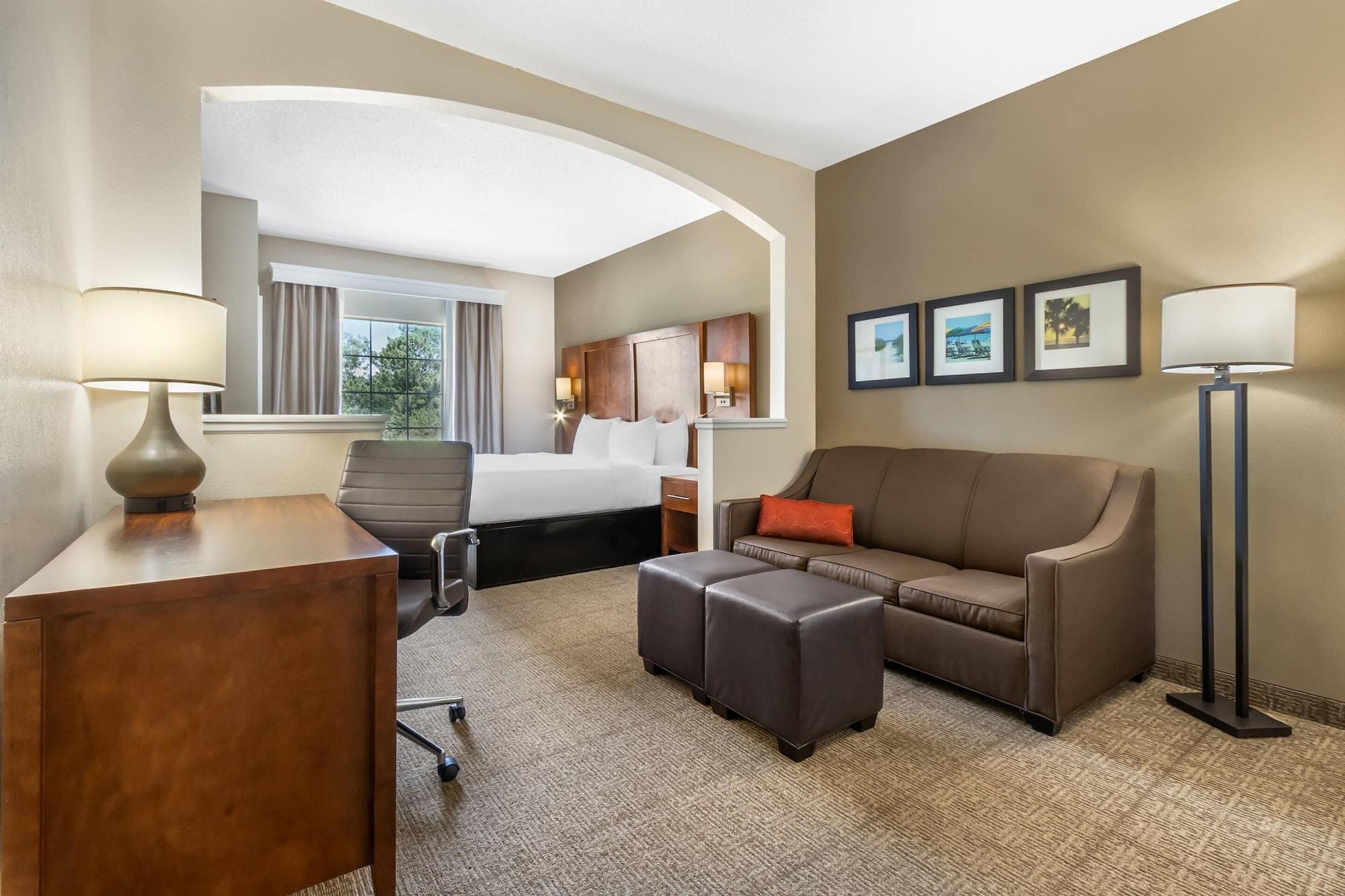 Habitación Comfort Suites Myrtle Beach Central