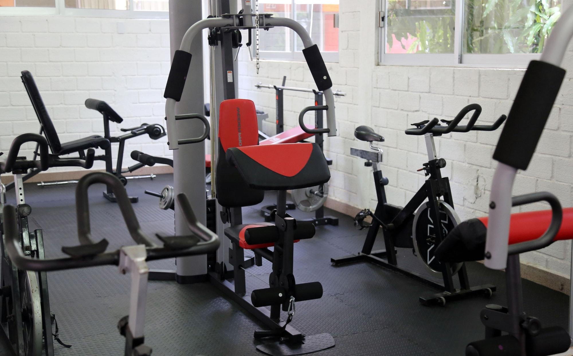Gimnasio Hotel Safari