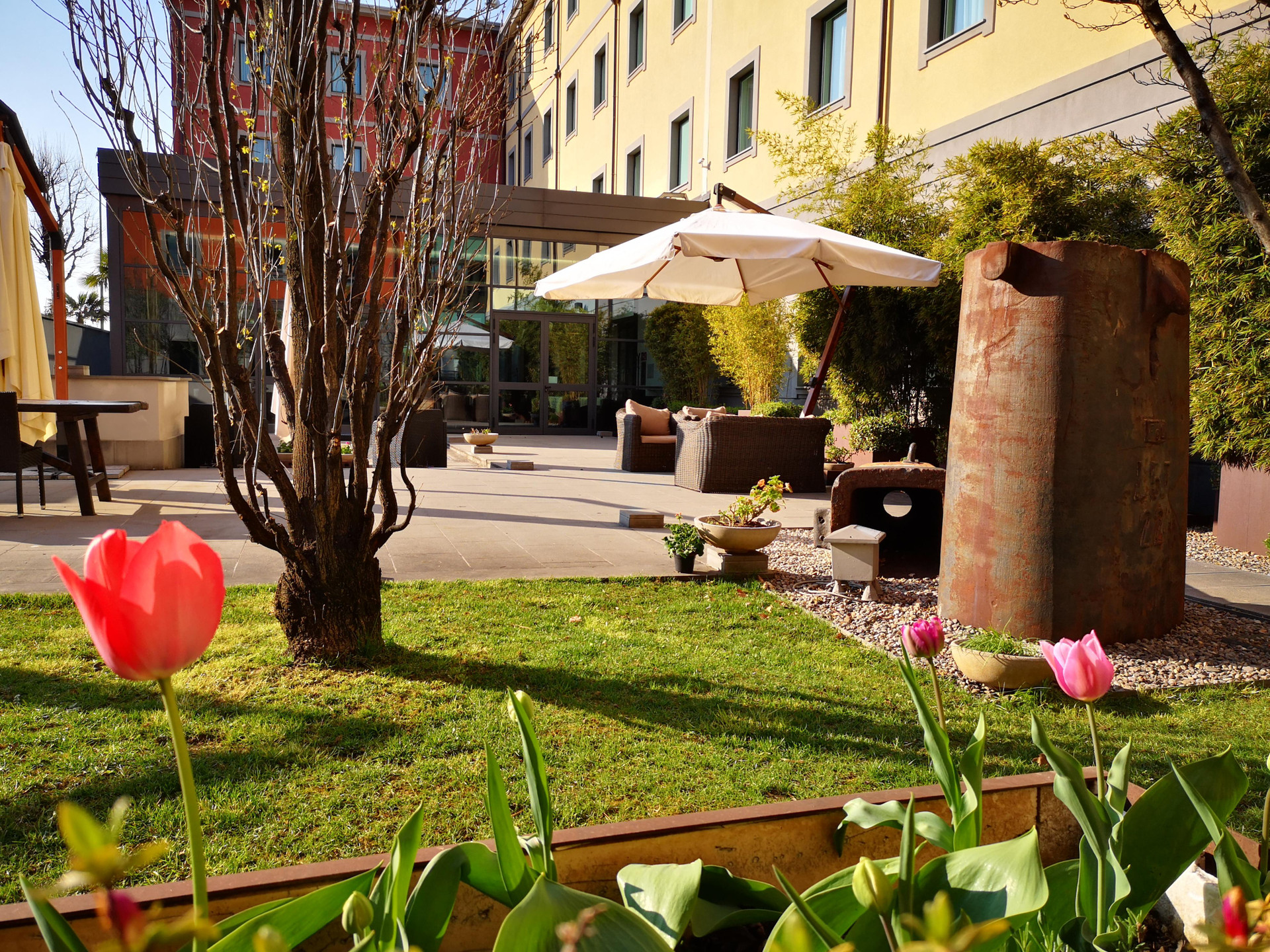 Vista Exterior Best Western Falck Village Hotel