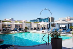 Hospedagens - The Platinum Hotel