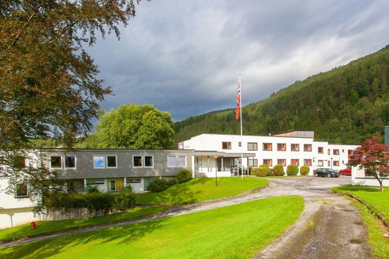 Varios Førde Sommarhotell