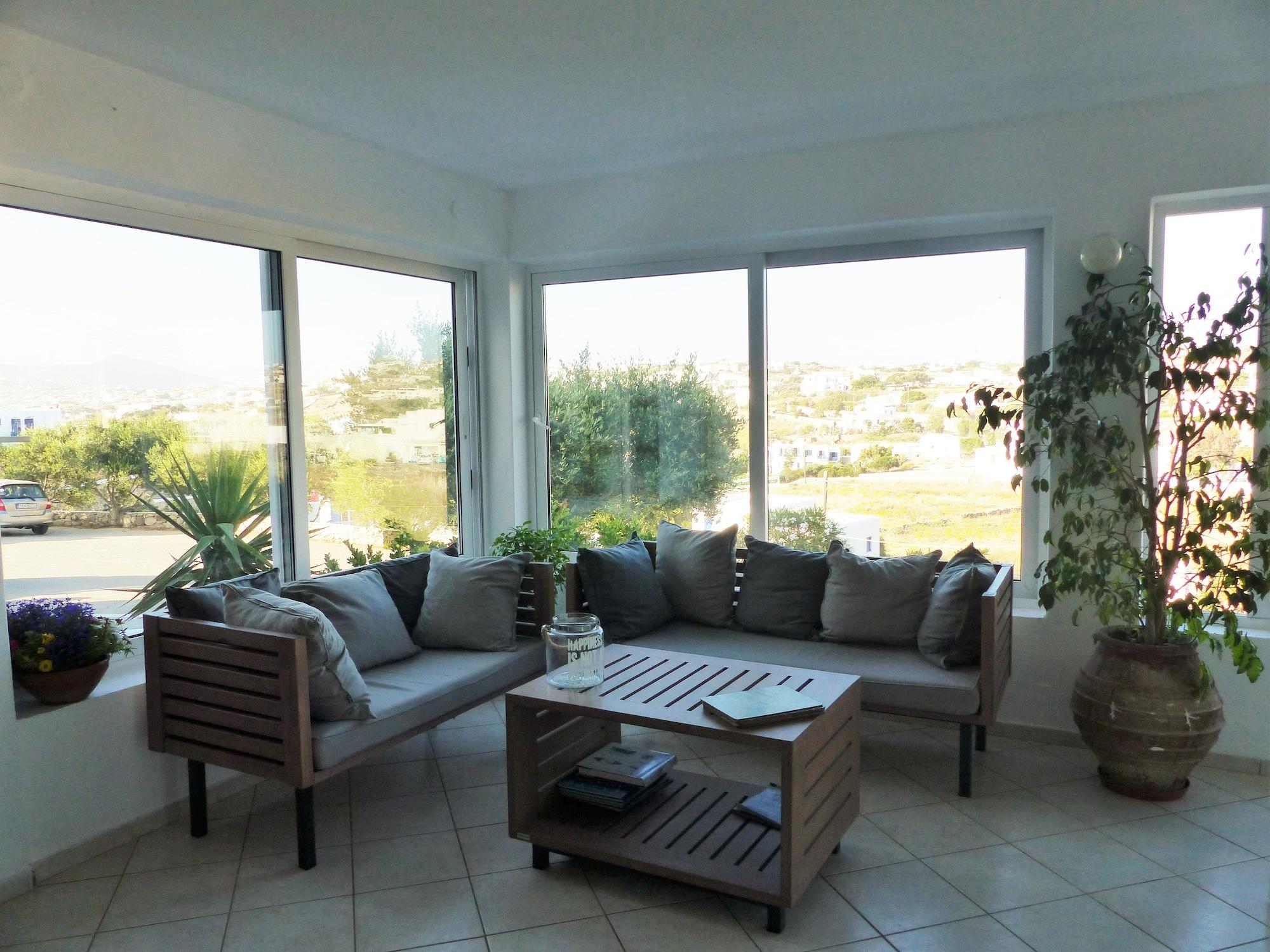 Bar/Salón Charissi Hotel