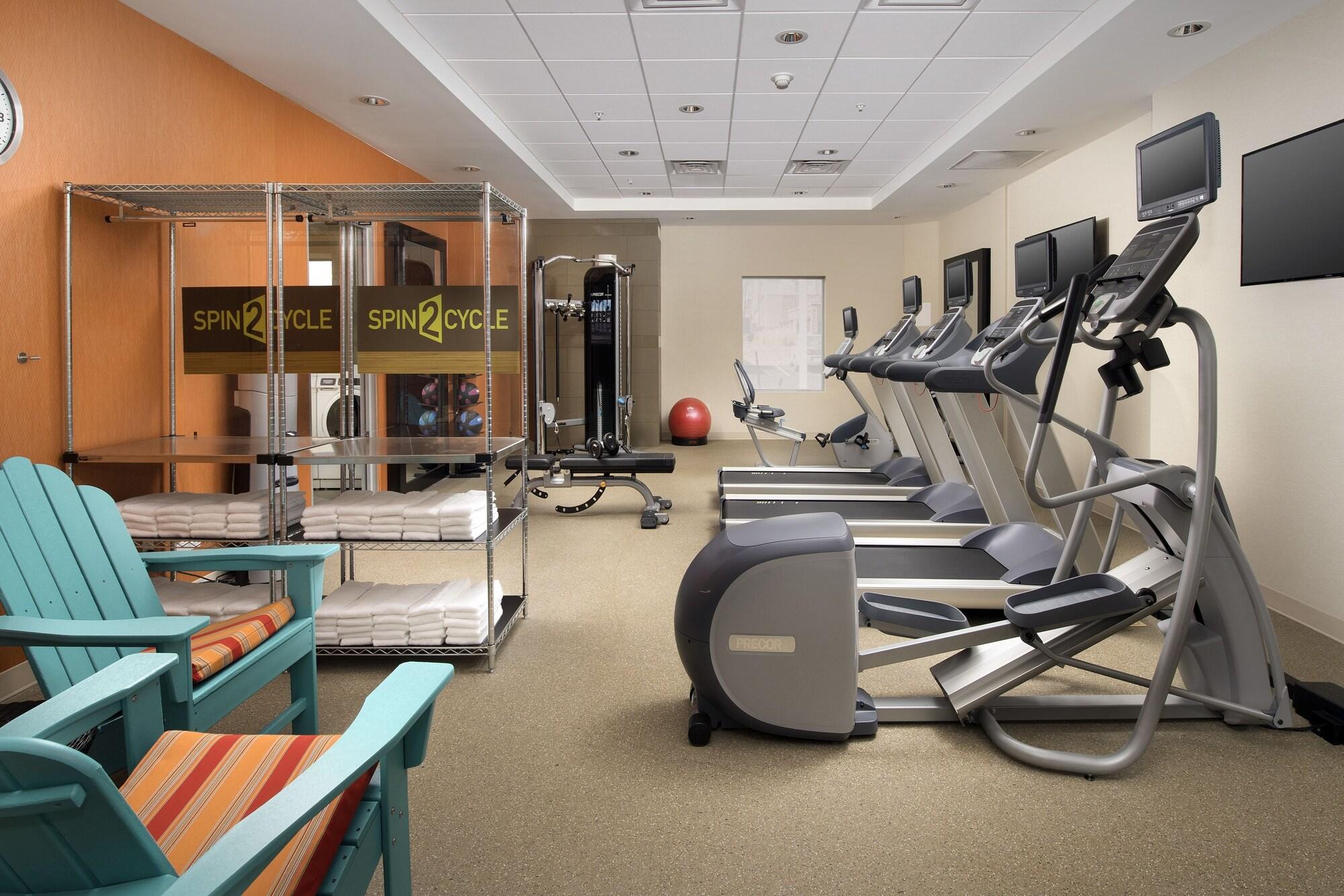Gimnasio Home2 Suites by Hilton Denver International Airport