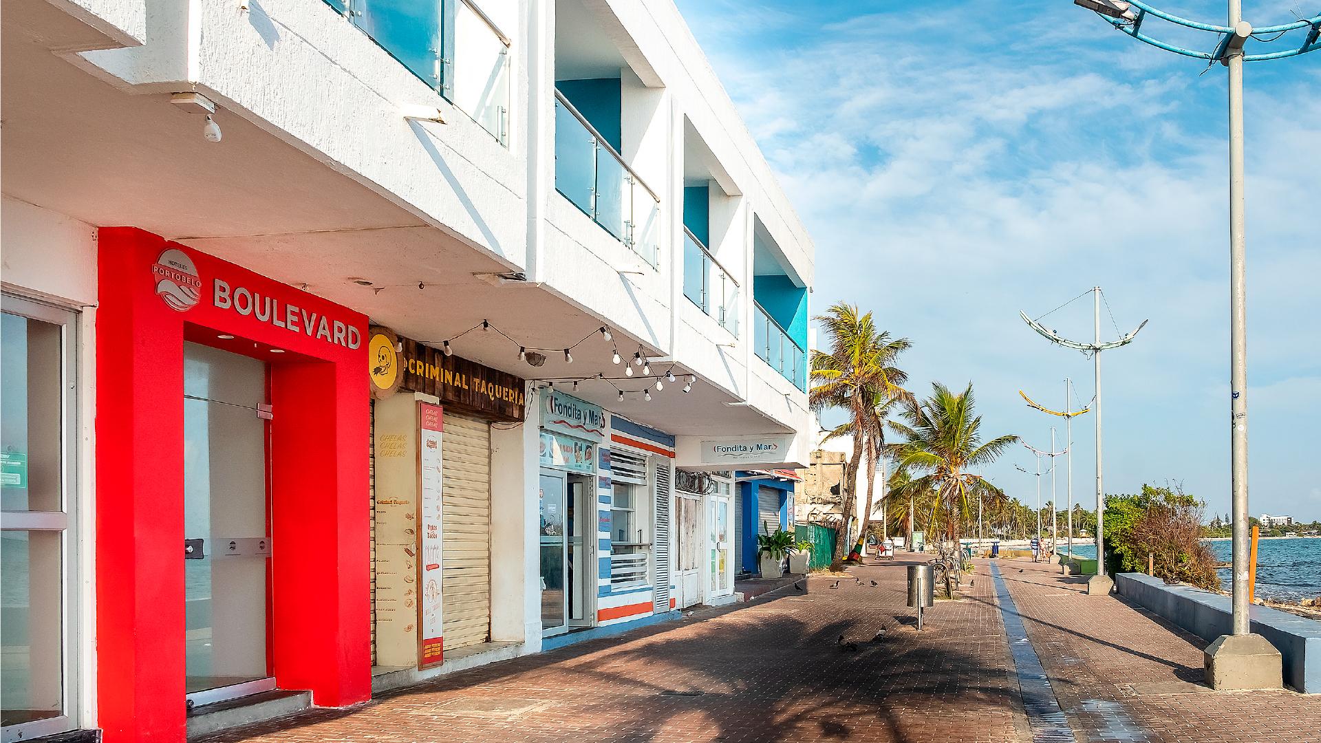 Playa Portobelo Boulevard