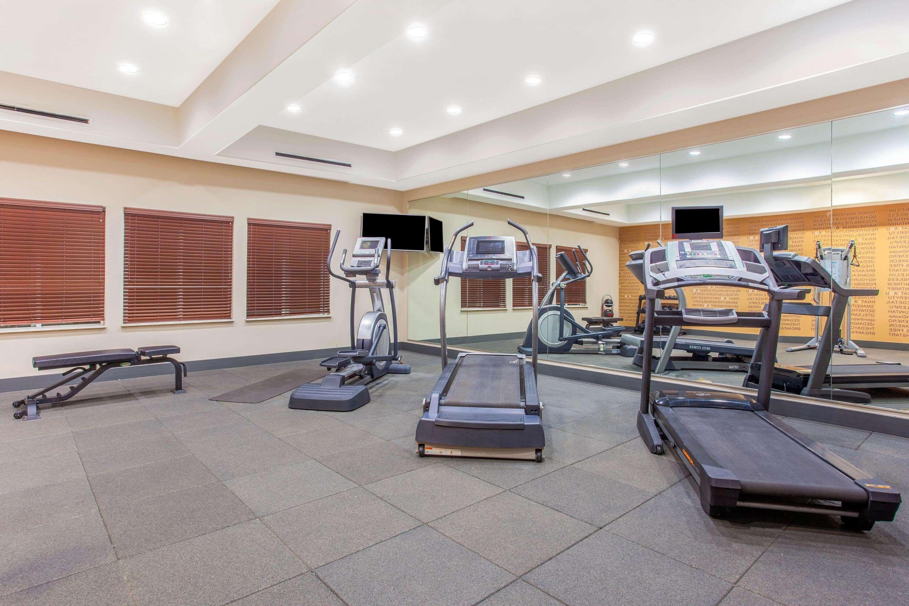 Gimnasio La Quinta Inn & Suites by Wyndham Gonzales TX