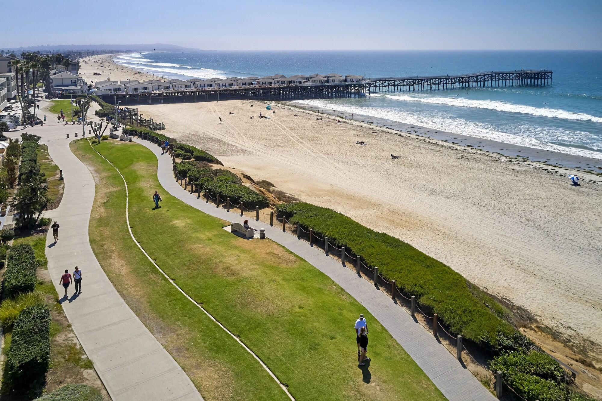 Vista Exterior Pacific View Inn