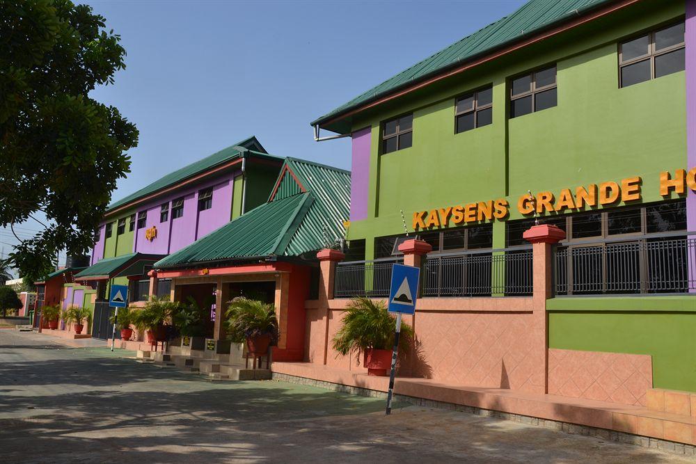 Vista Exterior Kaysens Grande Hotel