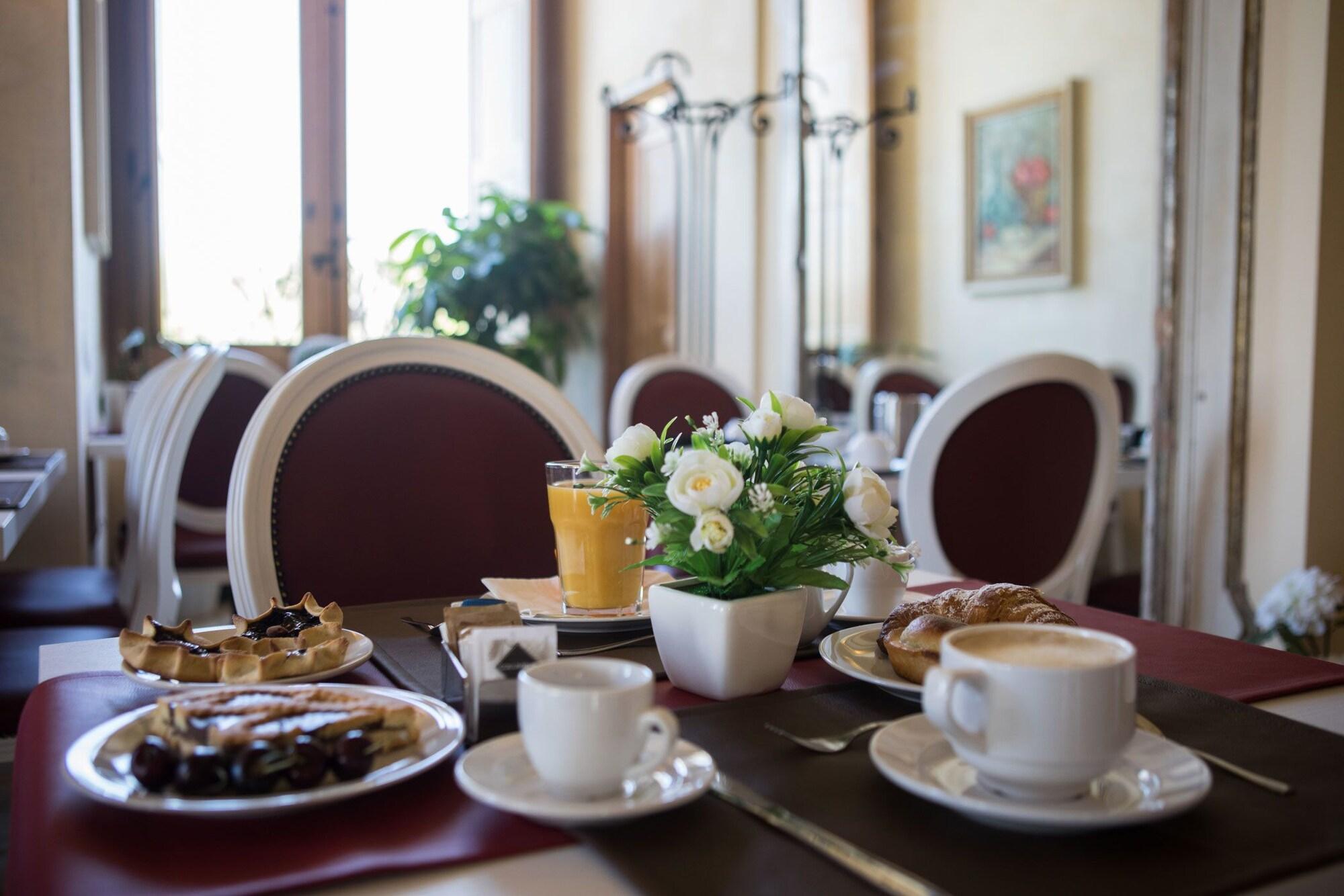 Restaurant Castello Castriota Scanderbeg Suites De Charme