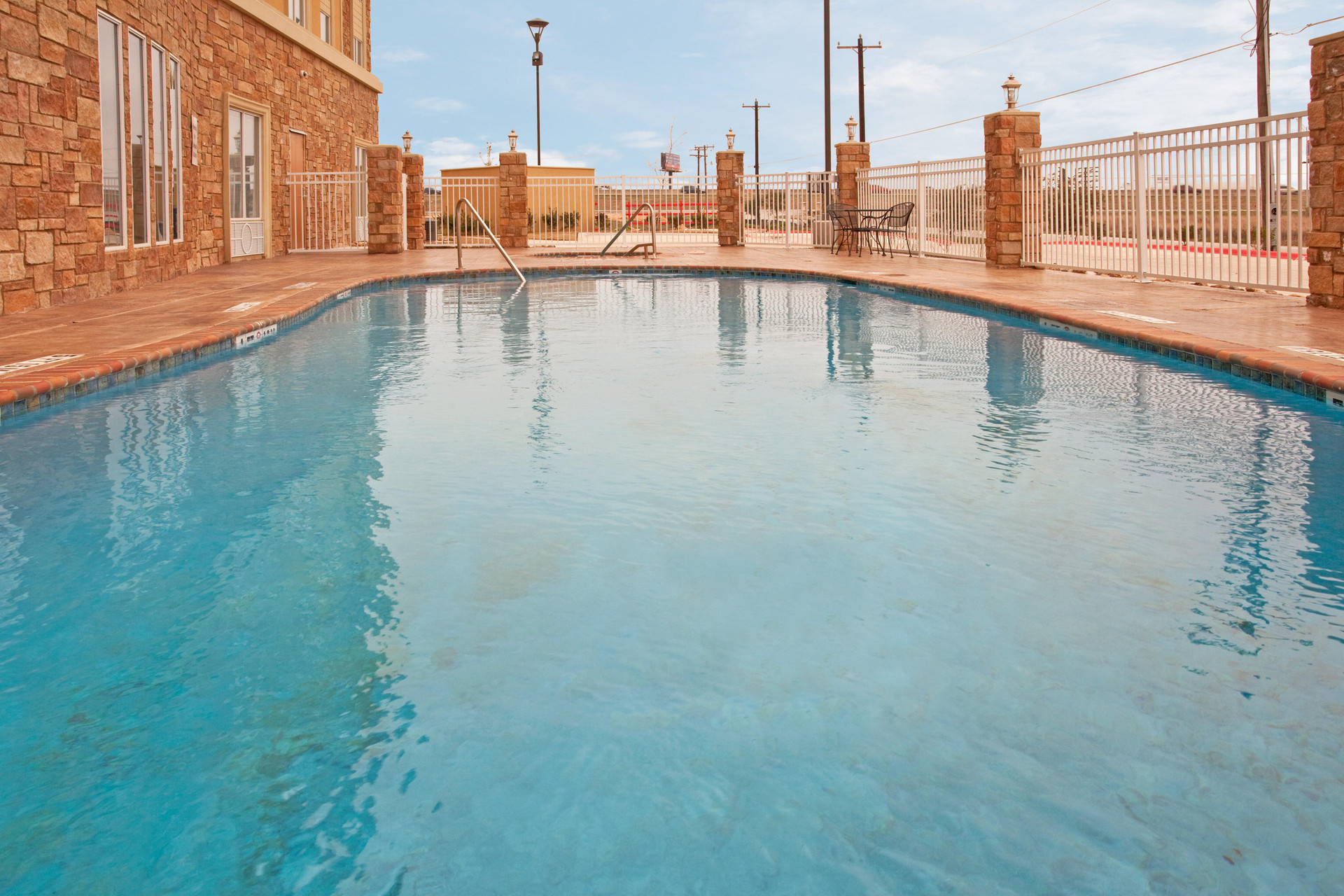 Vista Piscina Holiday Inn Express & Suites Austin South-Buda