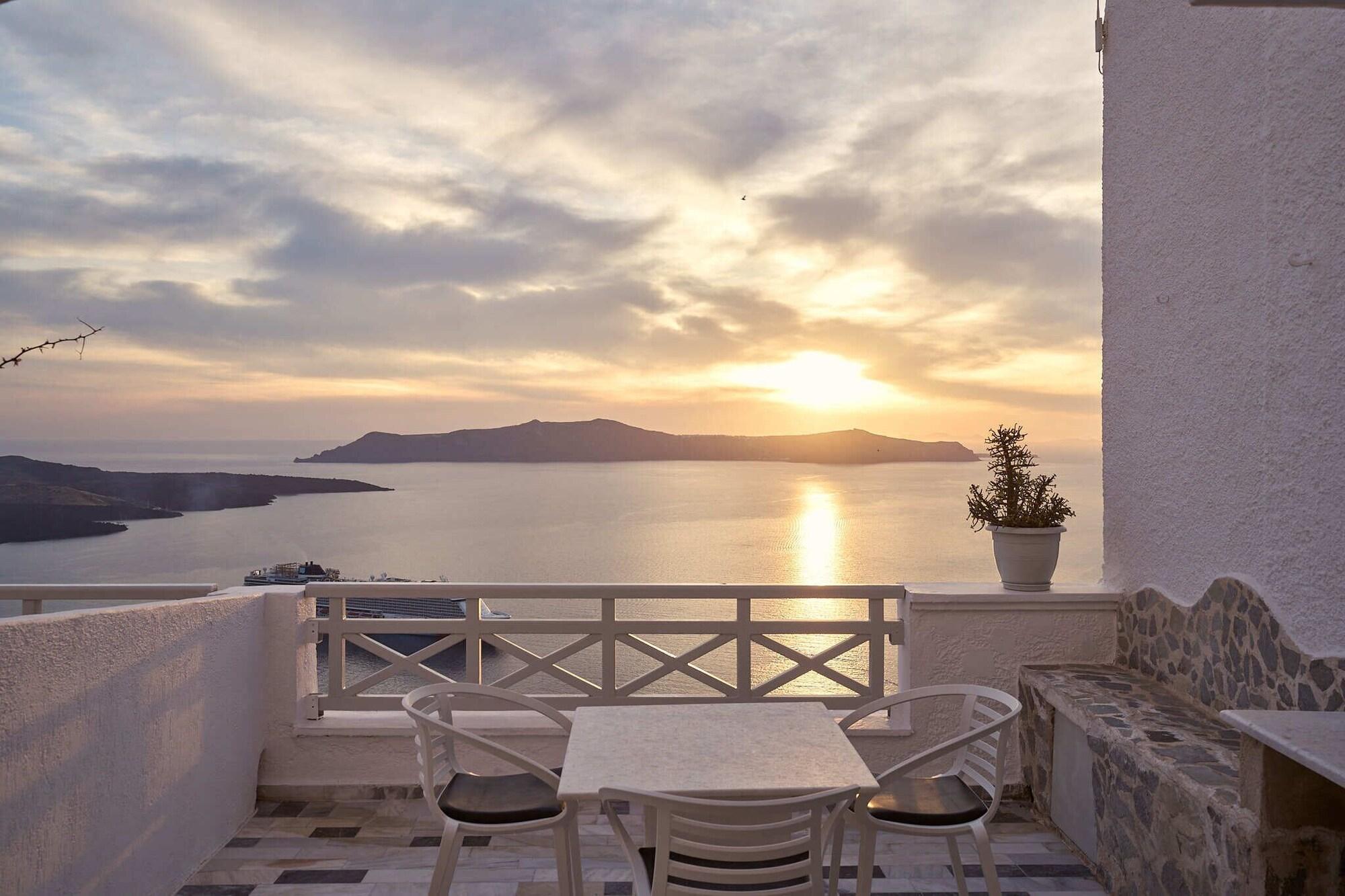 Varios Amphitheater Cave Houses