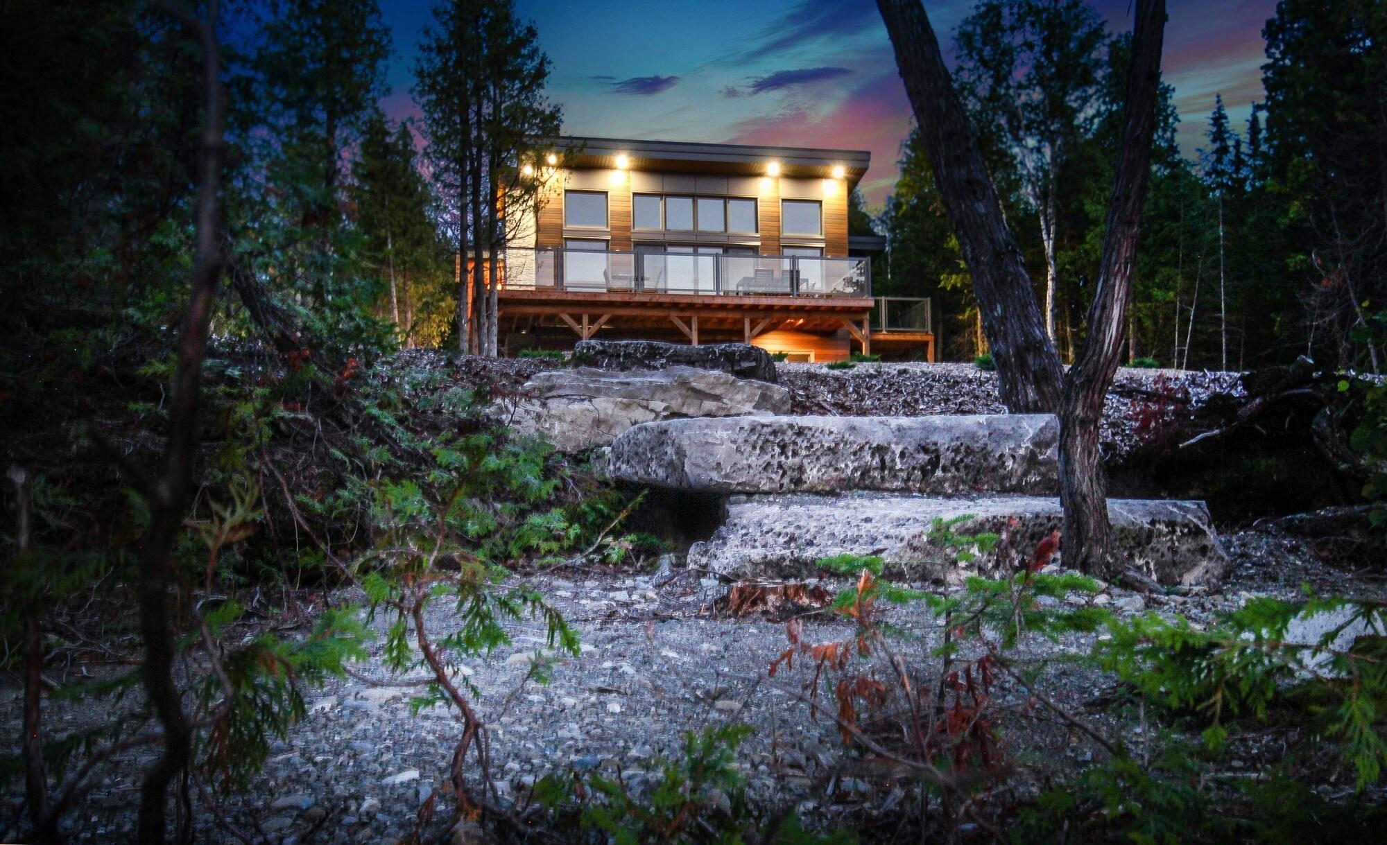 Varios Stone Cove Waterfront Adults Only B&B