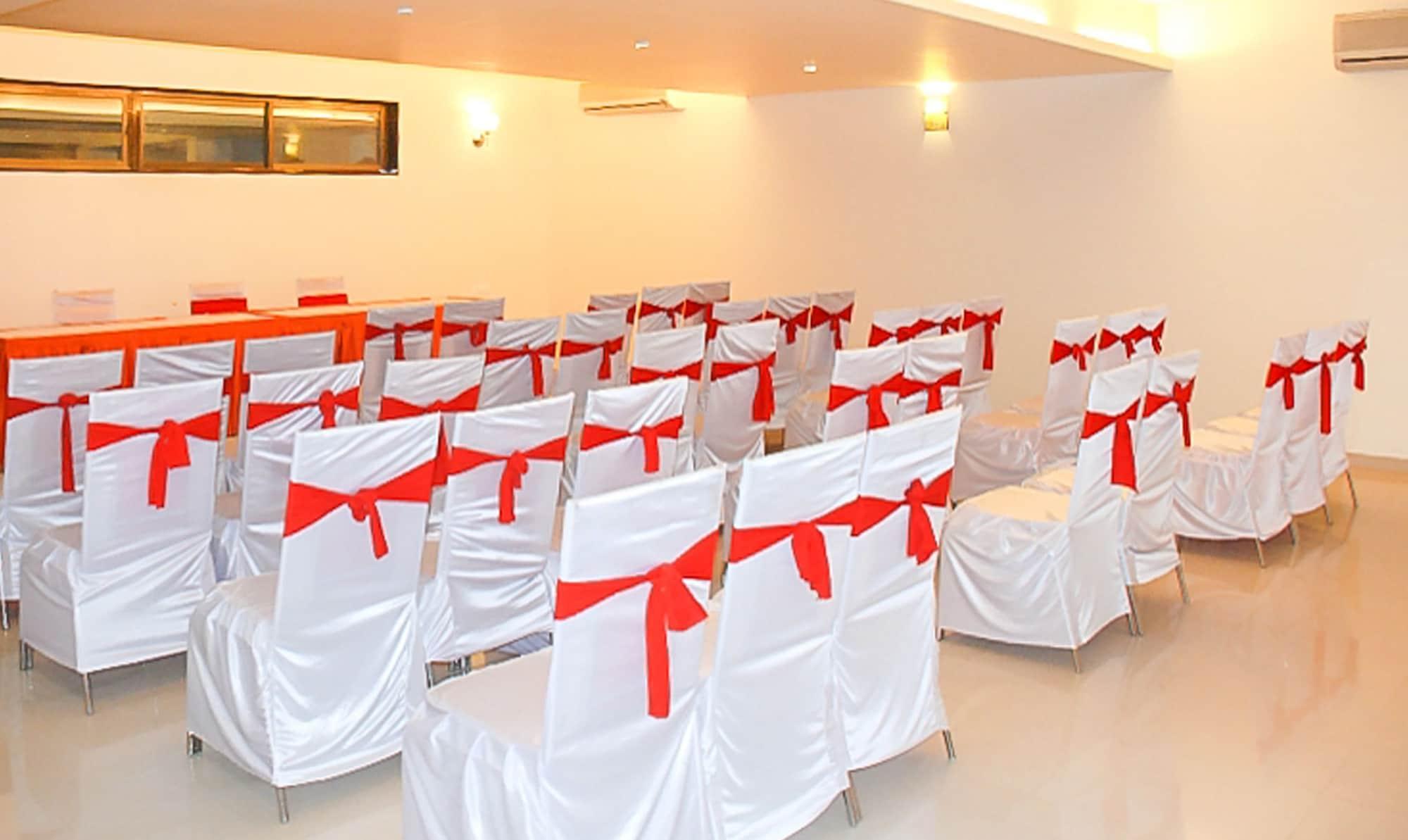 Salón de Baile Treebo Trend Yuvraj Aurangabad