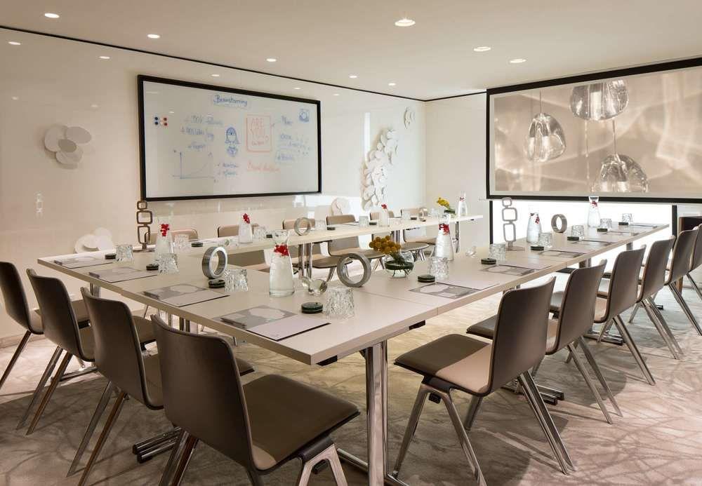 Hotel Renaissance Paris Republique Hotel