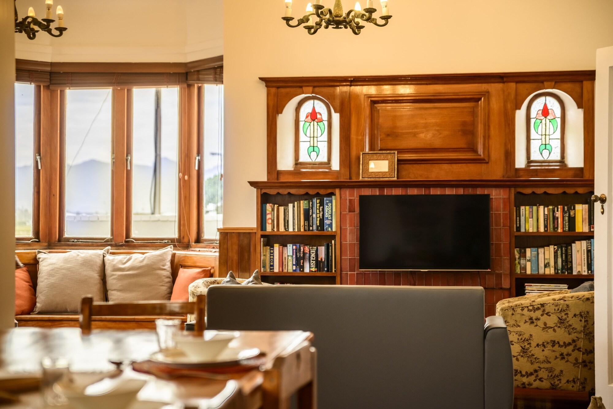 Bar/Salón The Muize