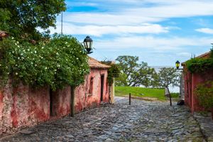 Vuelo - Vuelos a Colonia del Sacramento