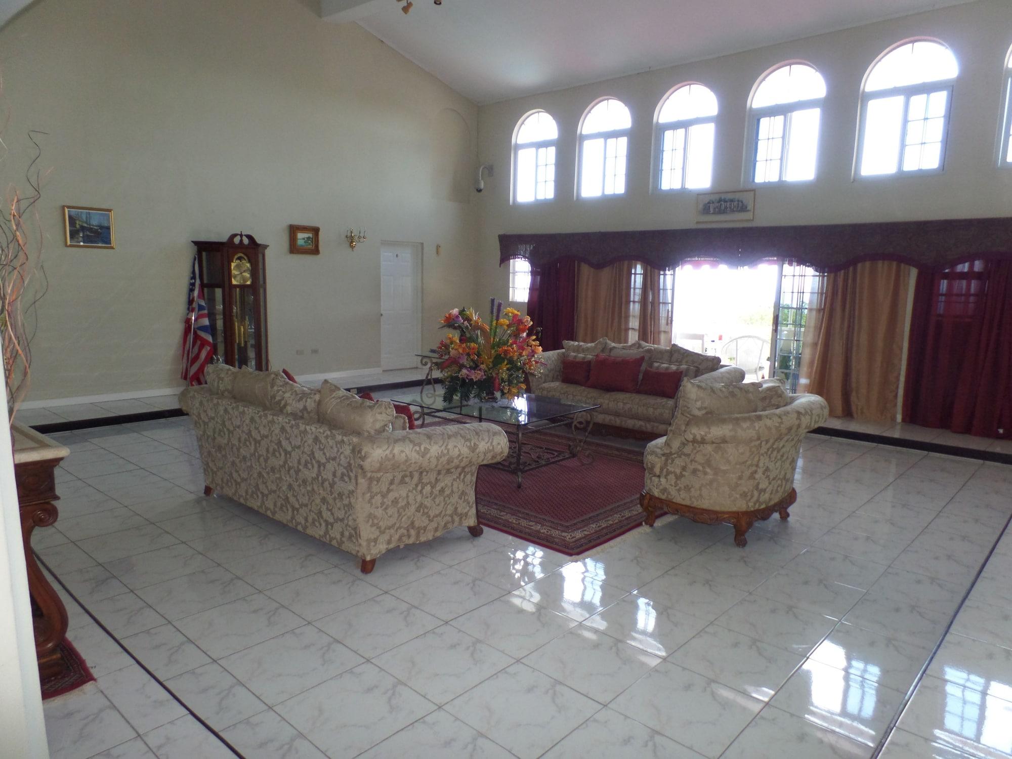 Comodidades del Alojamiento The Royal Kensington Guest House