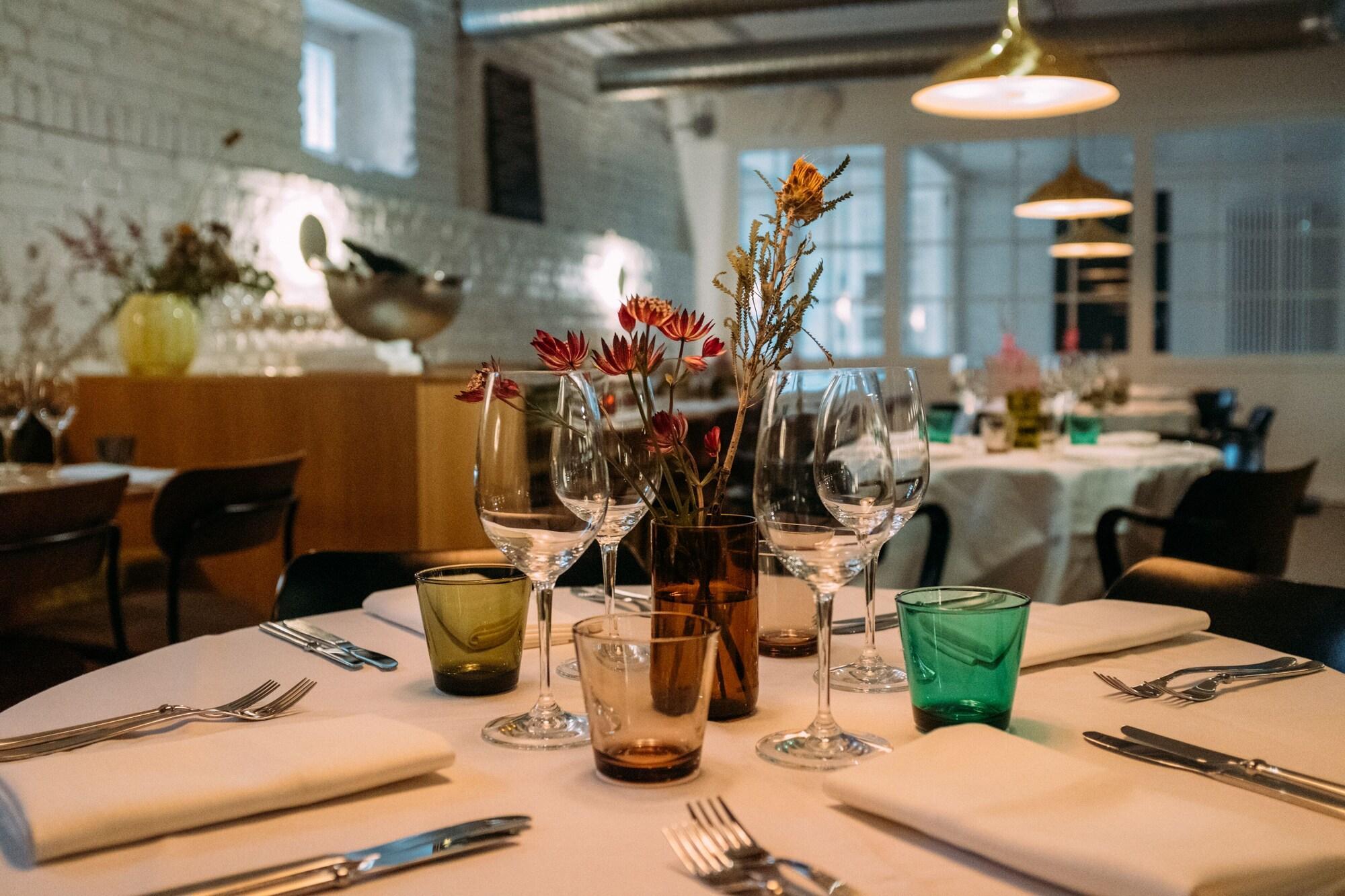 Restaurant The Folks Hotel Konepaja