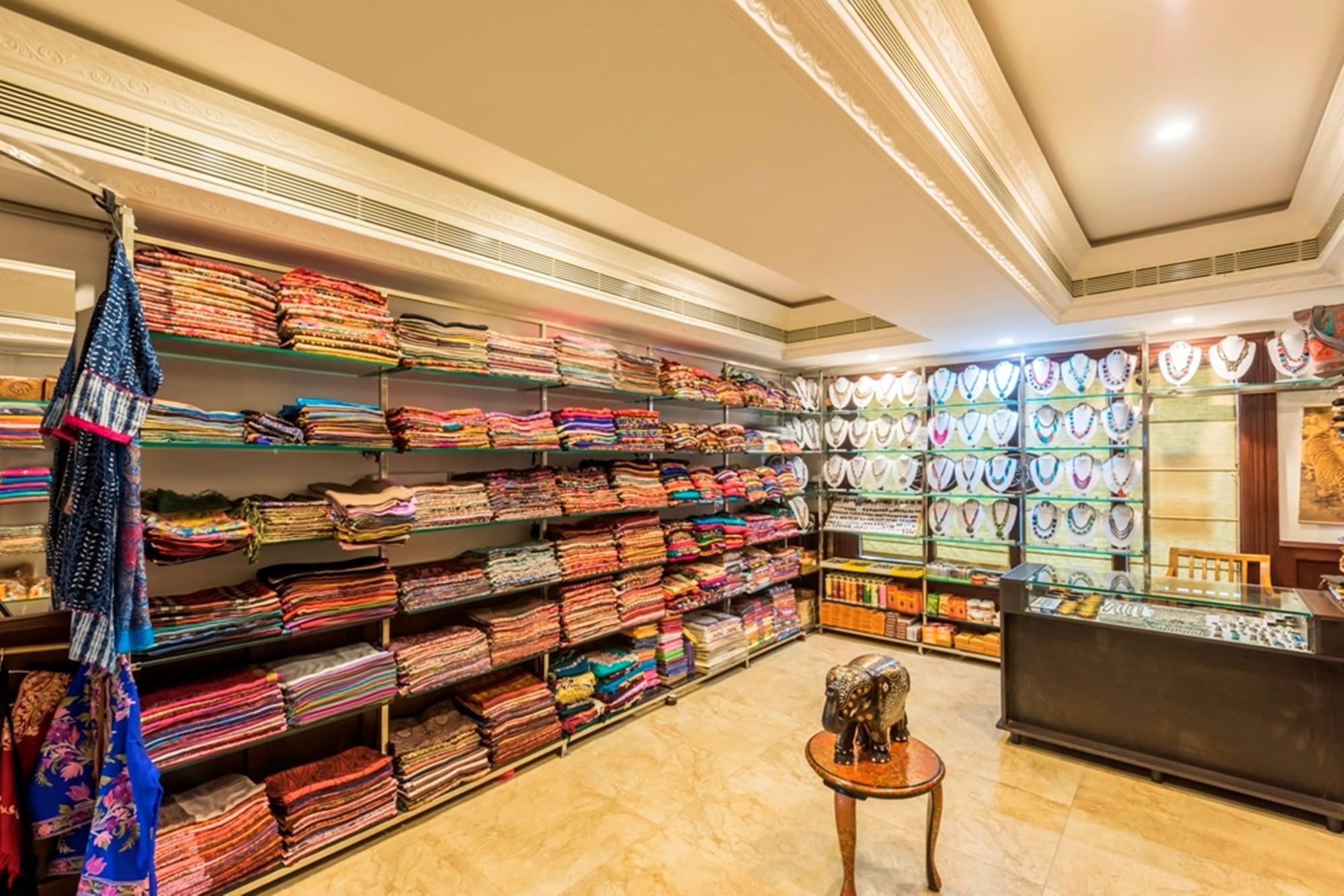 Instalaciones Recreativas Regenta Central Herald