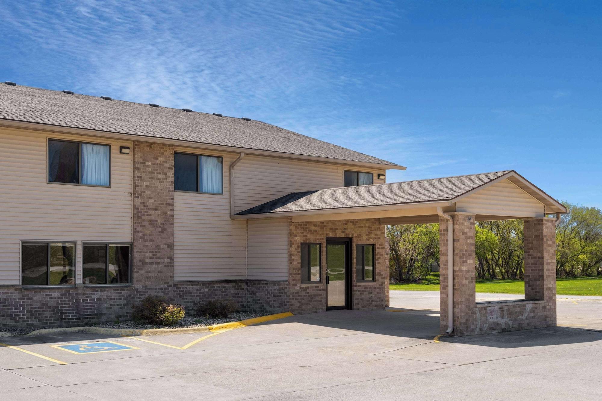 Vista Exterior Super 8 Humboldt IA