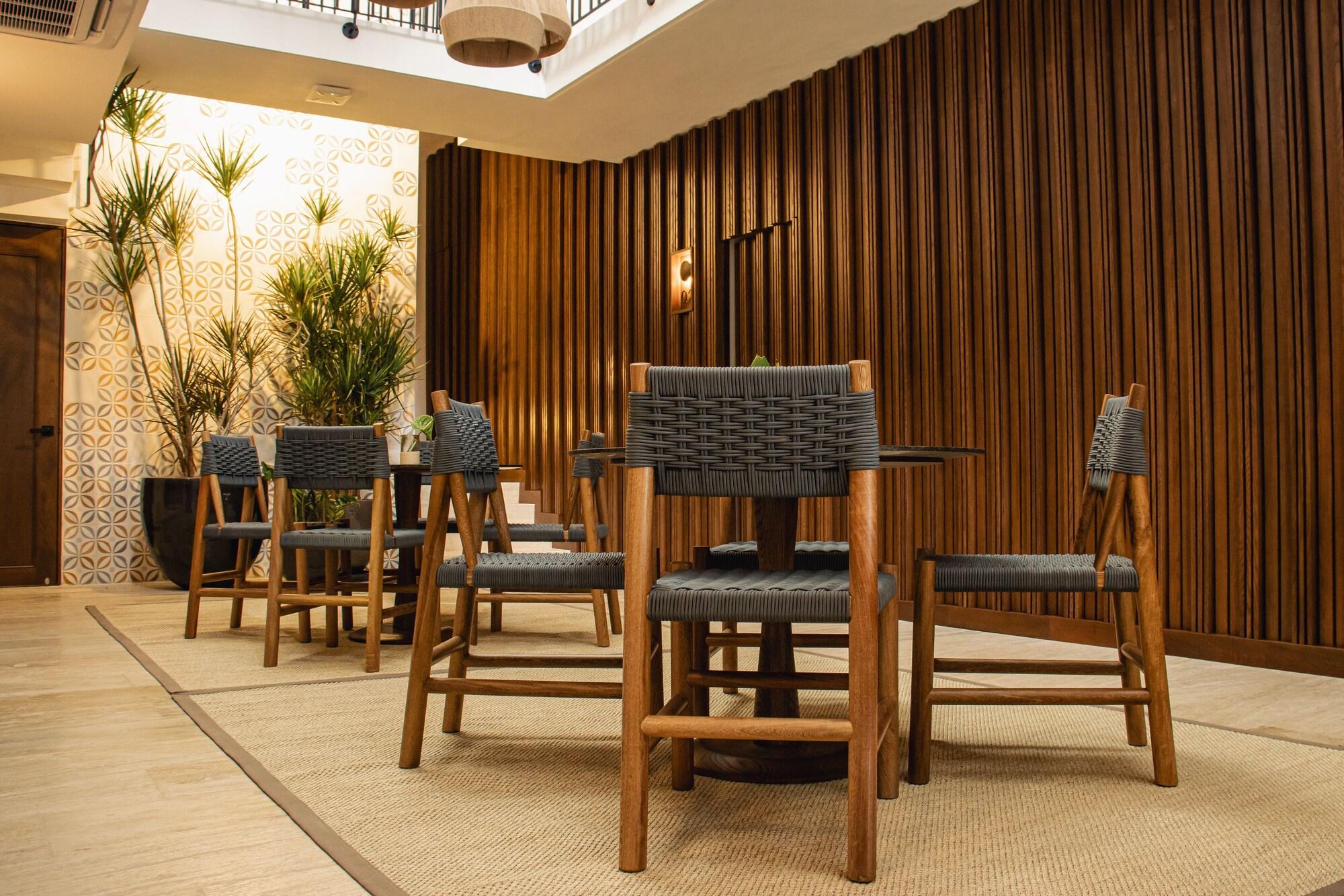 Restaurant Casa Continental Hotel Boutique y Suites