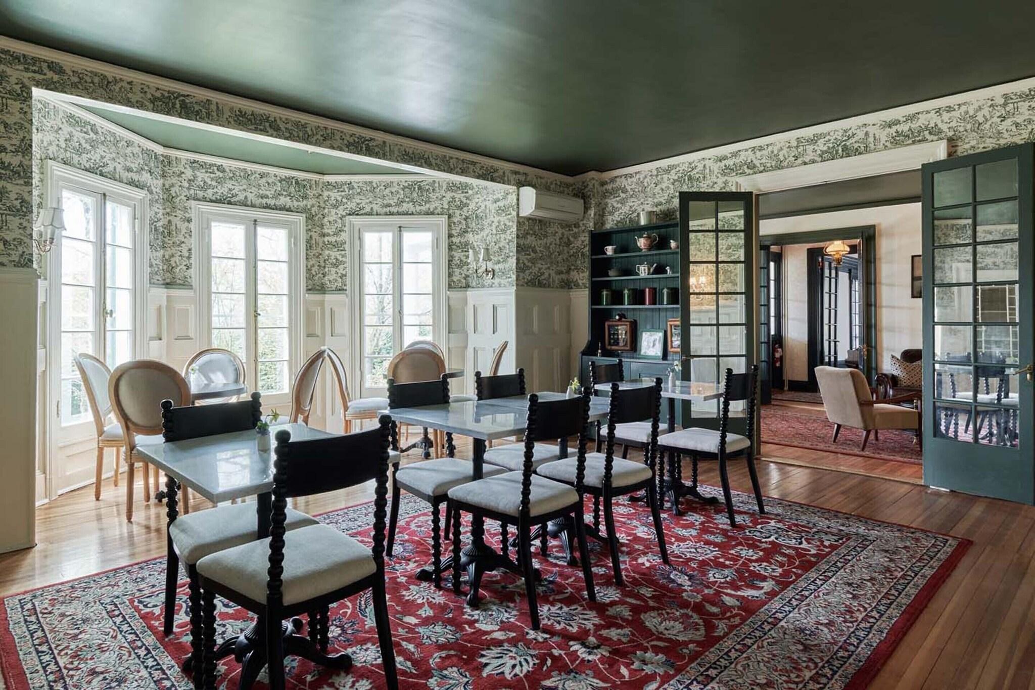 Restaurant Birchwood Inn