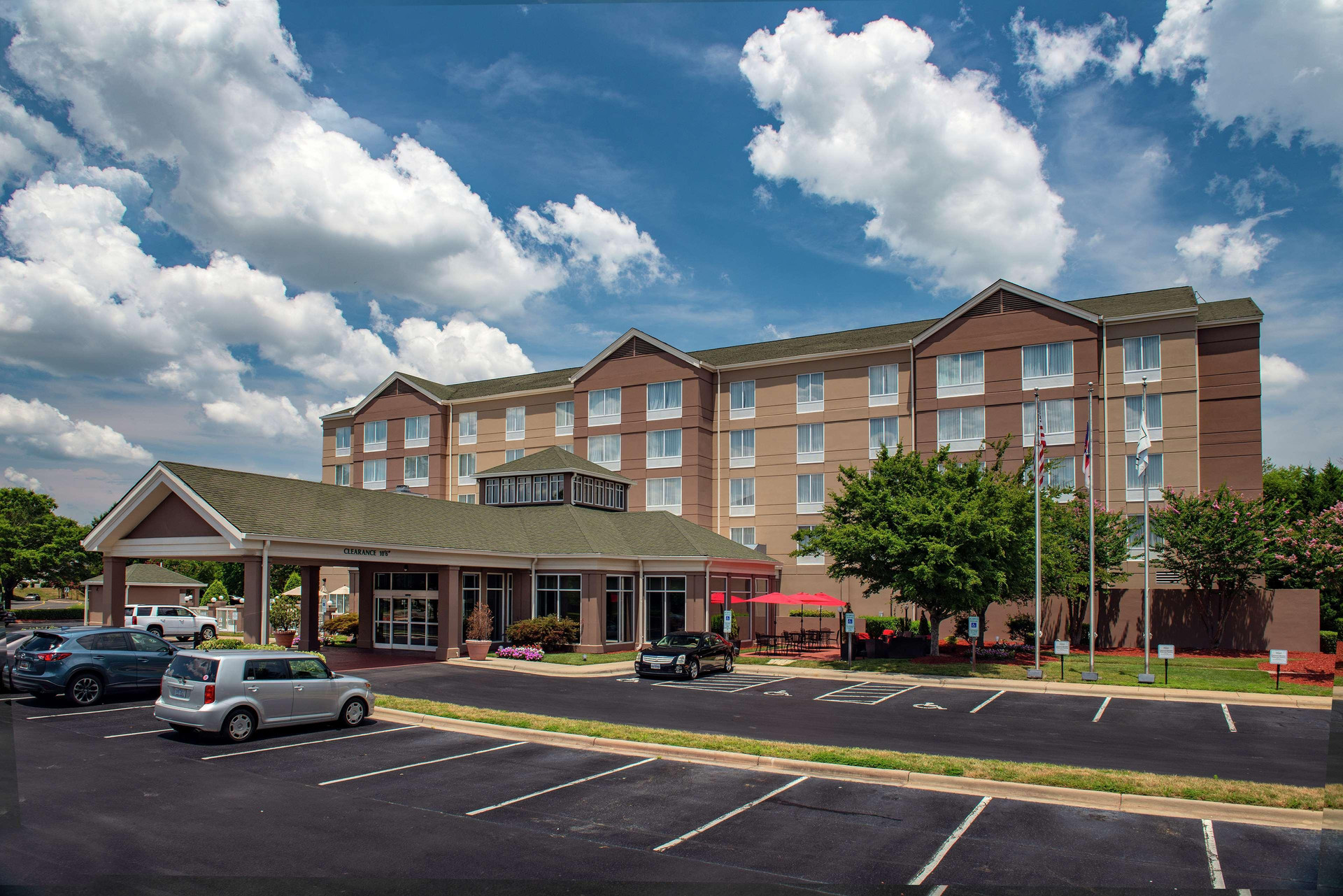 Vista Exterior Hilton Garden Inn Charlotte Pineville