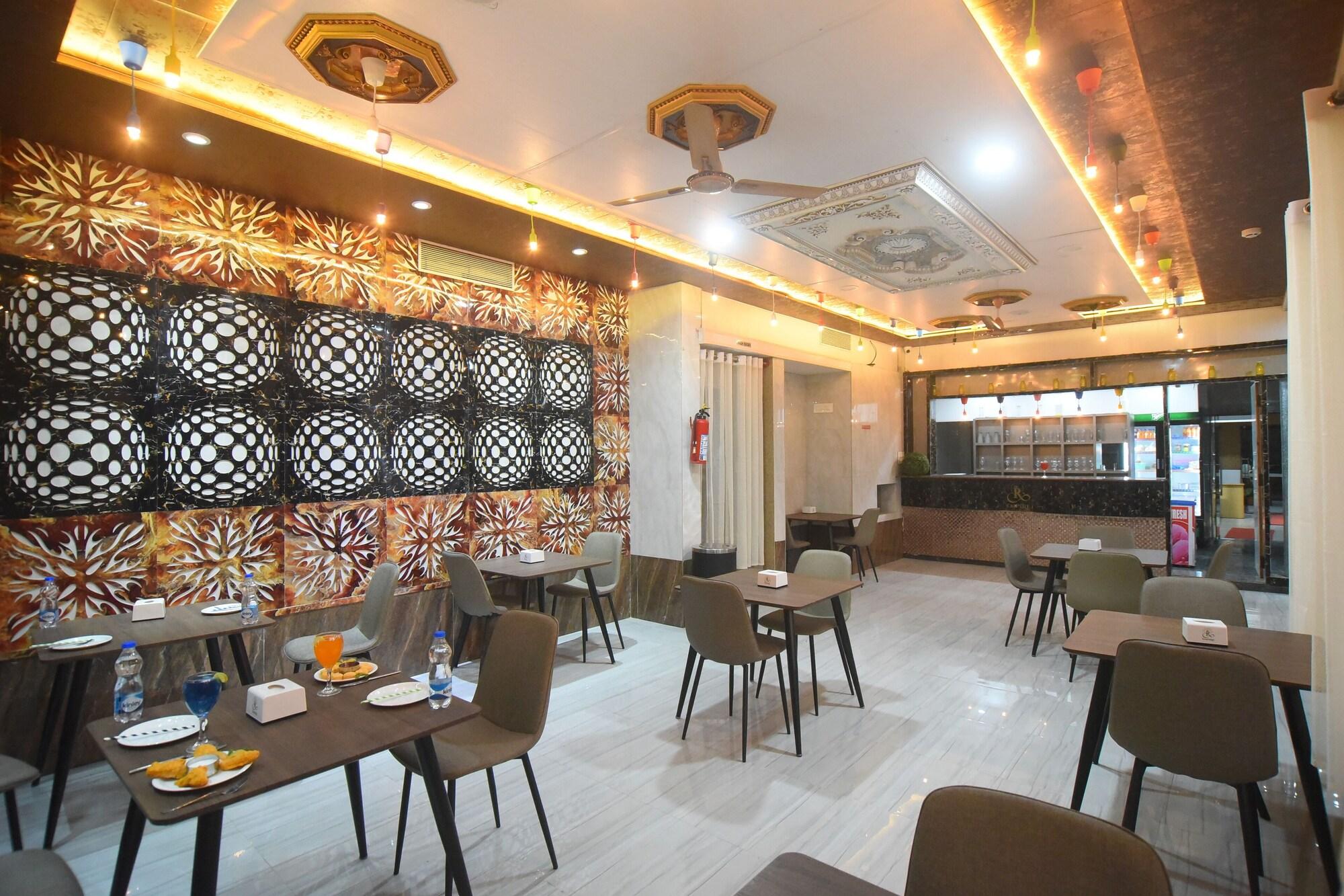 Restaurant R Empire Revtree