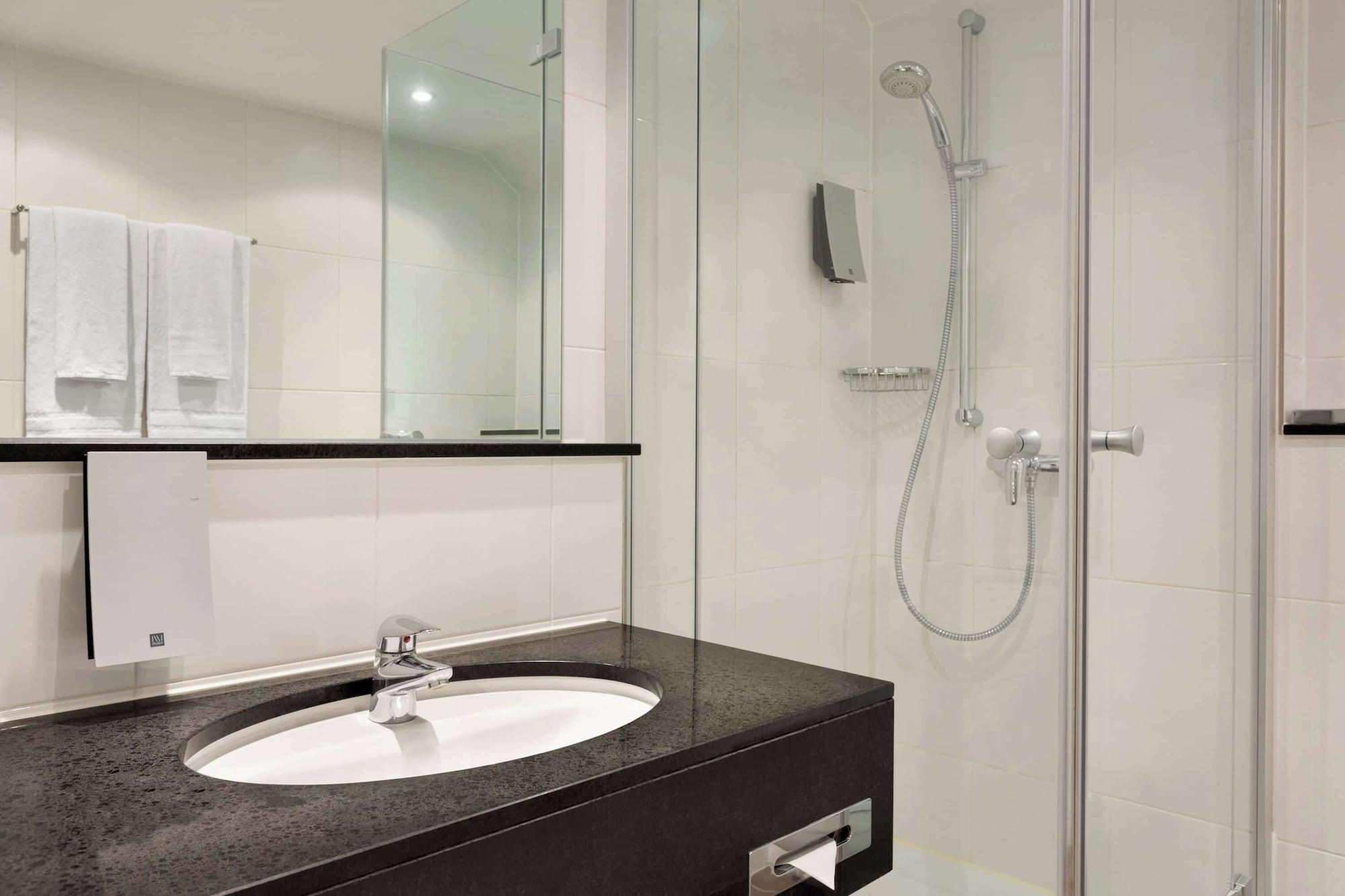 Equipamiento de Habitación Ramada by Wyndham Muenchen Airport