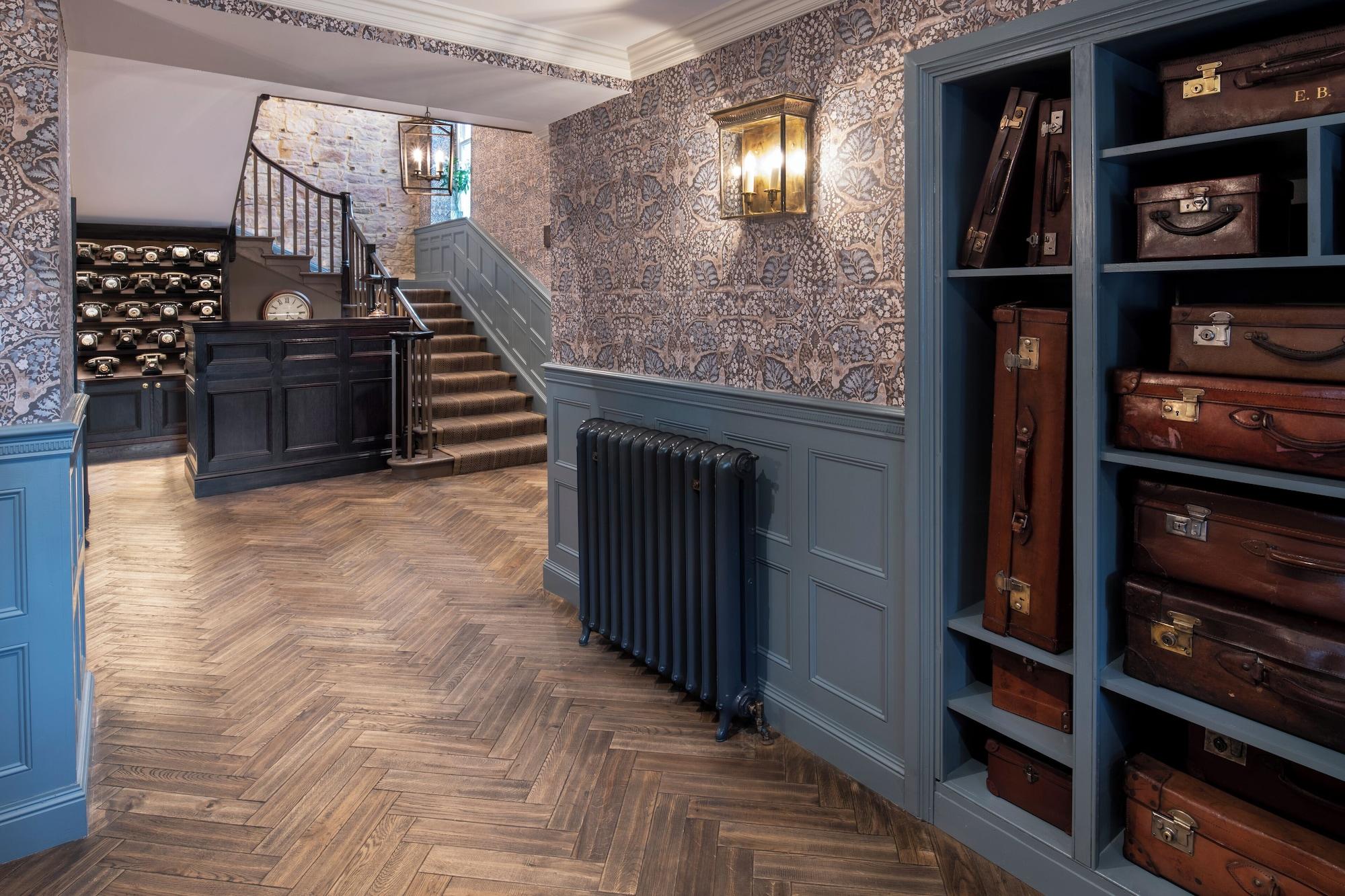 Vista Lobby Beadnell Towers Hotel