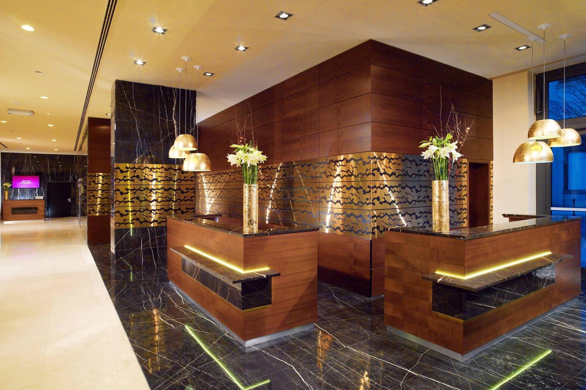 Vista Lobby Berlin Marriott Hotel