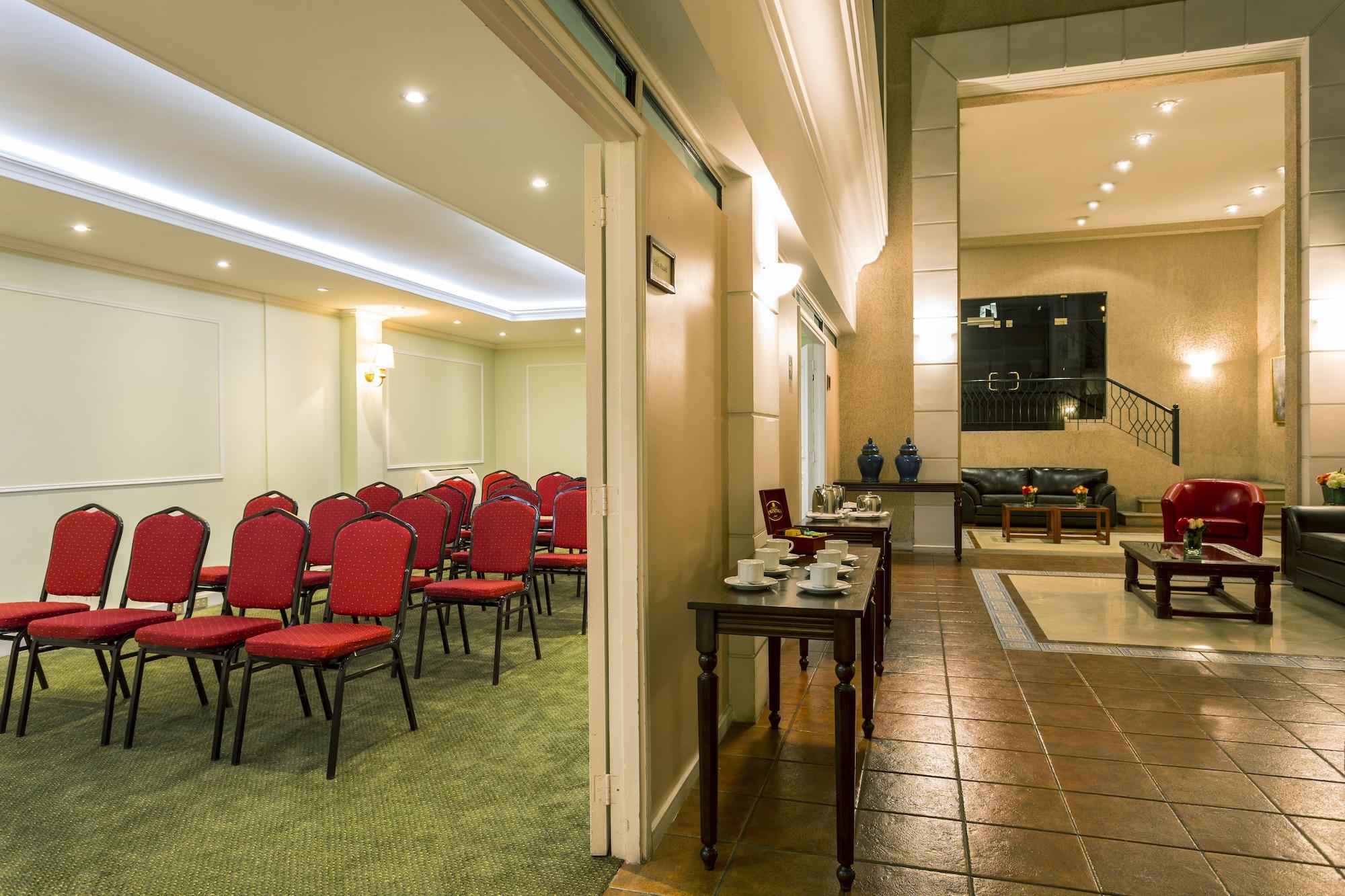 Sala de Reuniones Park Plaza Apartments