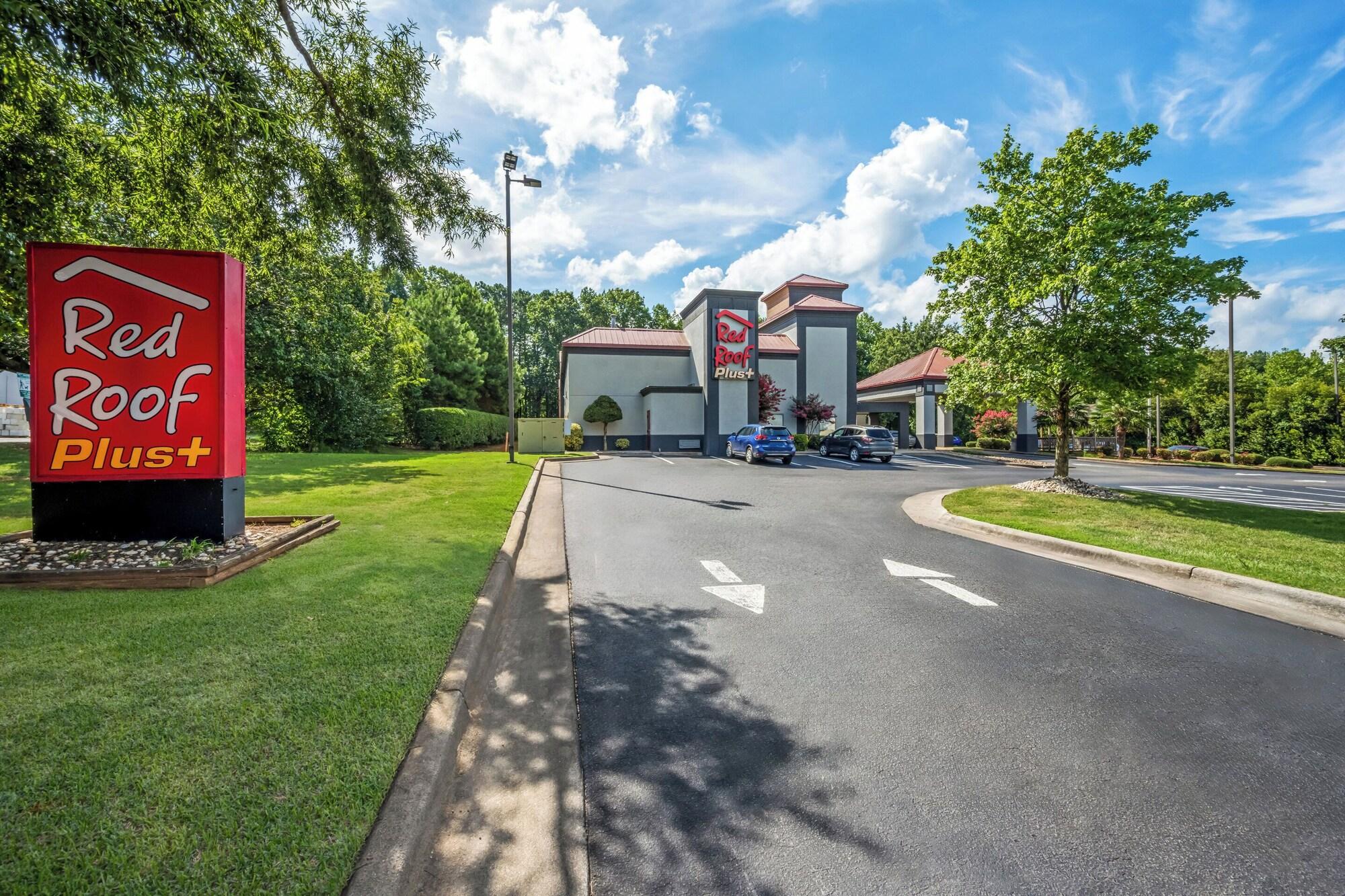 Varios Red Roof PLUS+ Henderson