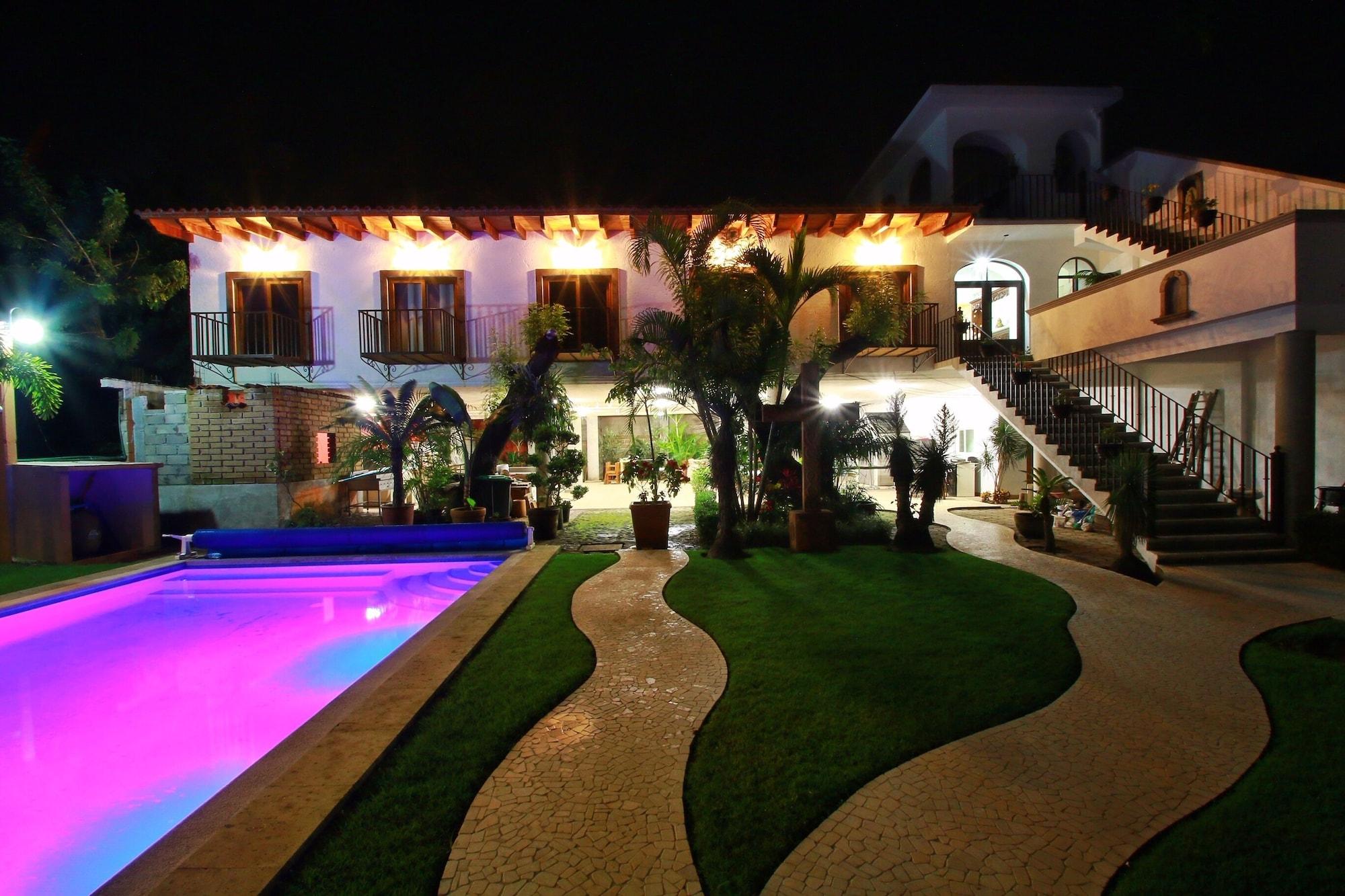 Varios Hotel Concierge Flor y Canto