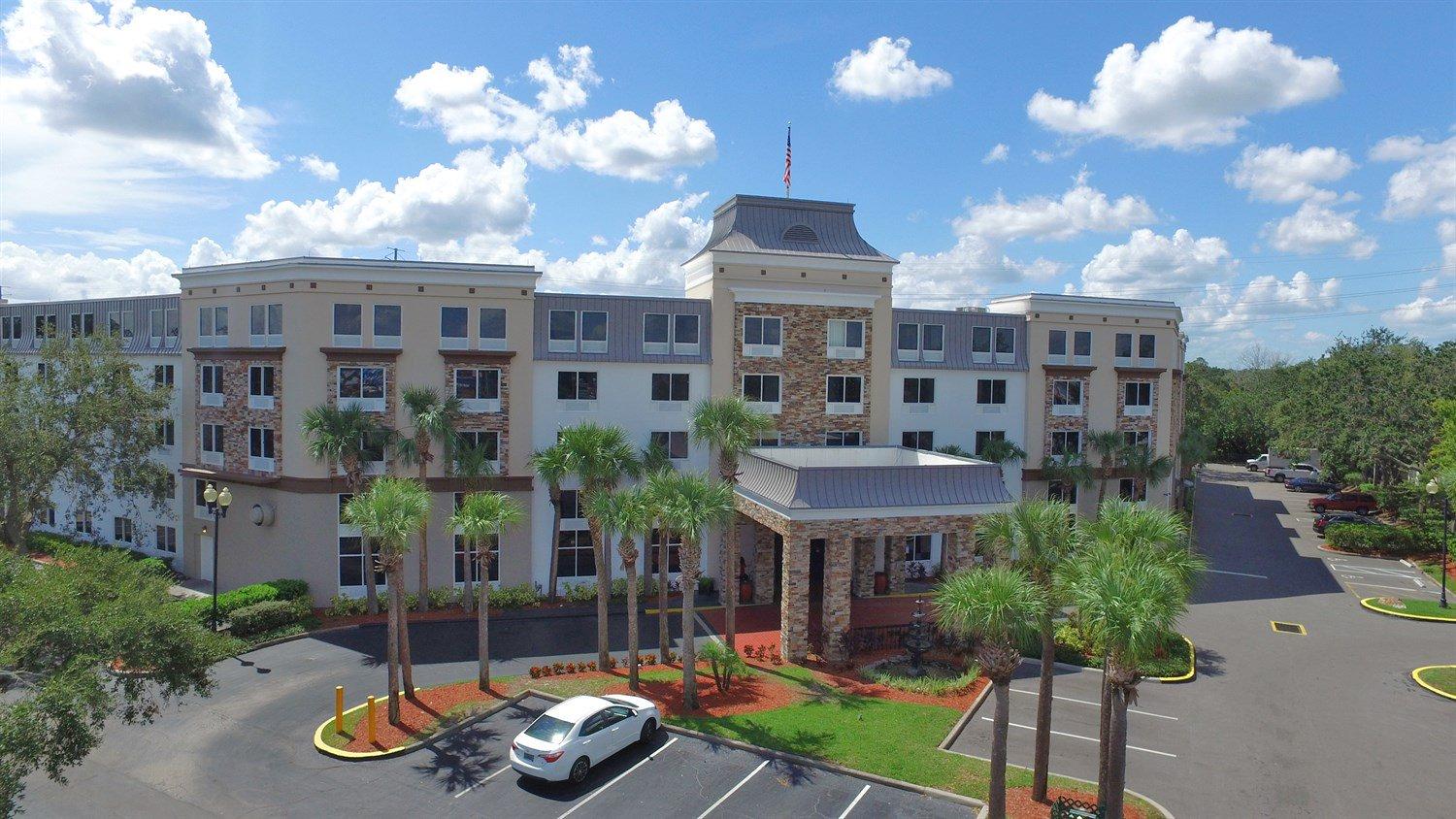 Vista Exterior Staybridge Suites Orlando Royale Parc