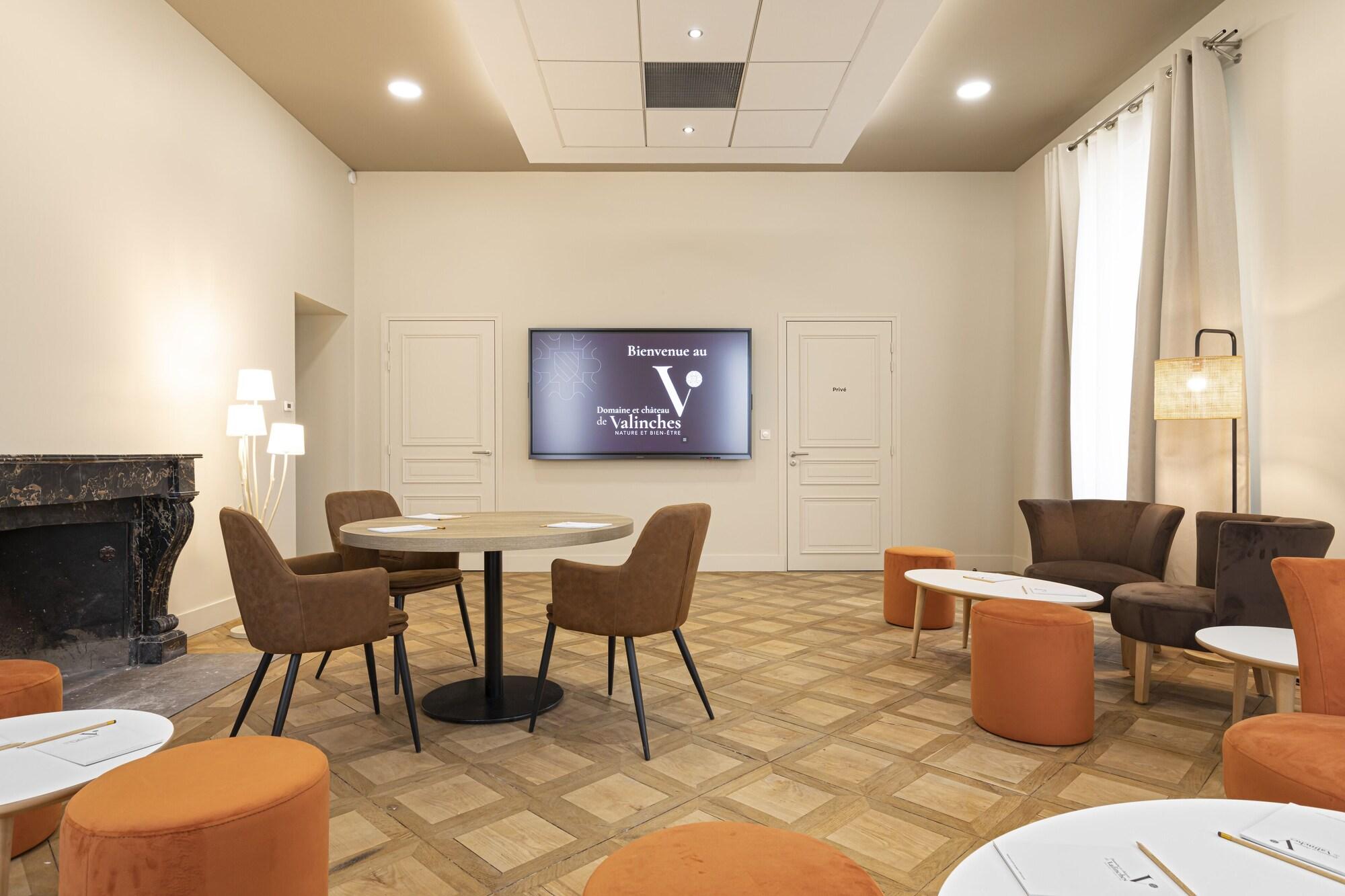 Sala de Reuniones Domaine et Château de Valinches